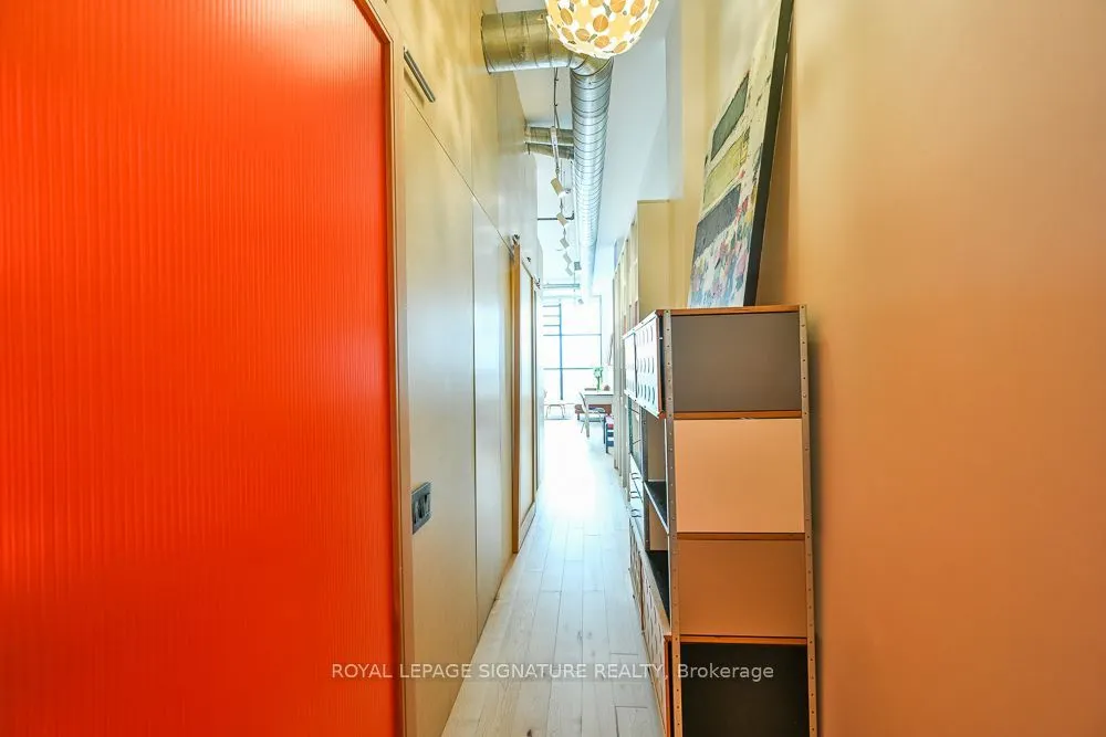 43 Hanna Avenue #715