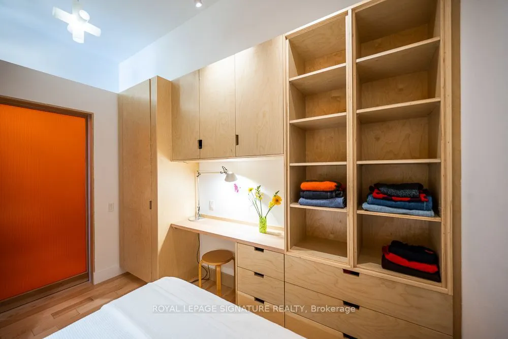 43 Hanna Avenue #715