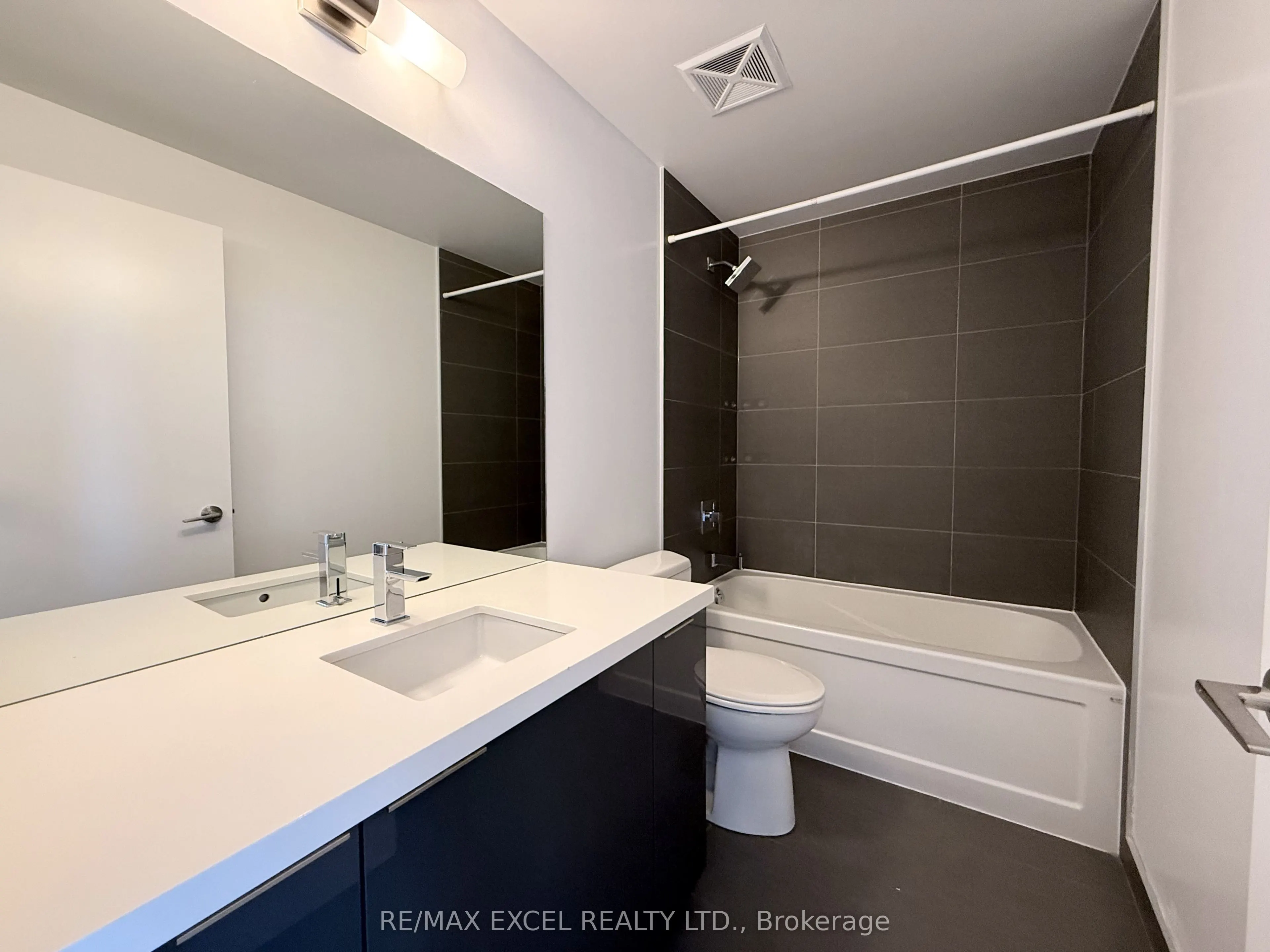 8 Eglinton Avenue E #5603