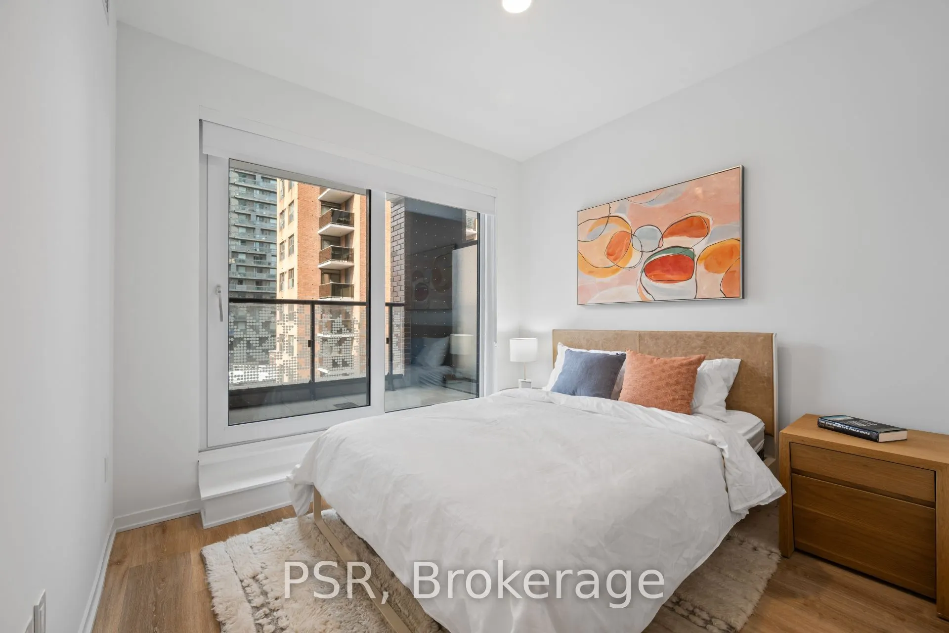 101 Roehampton Avenue #710