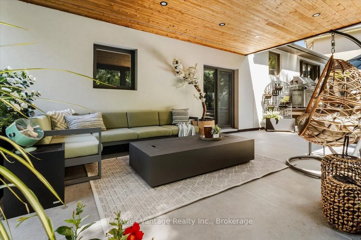 26 Crossburn Drive