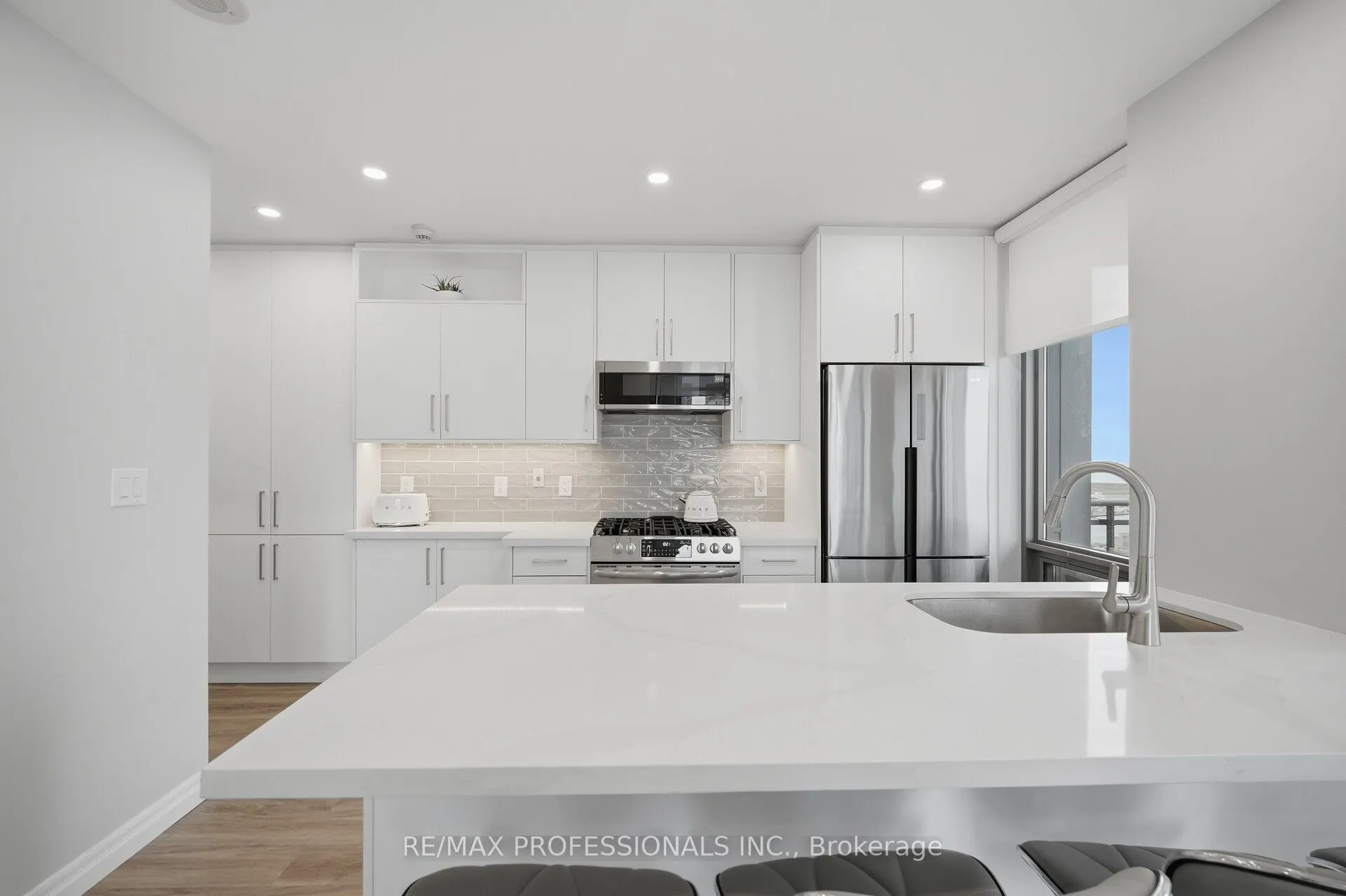 3 Navy Wharf Court #2603