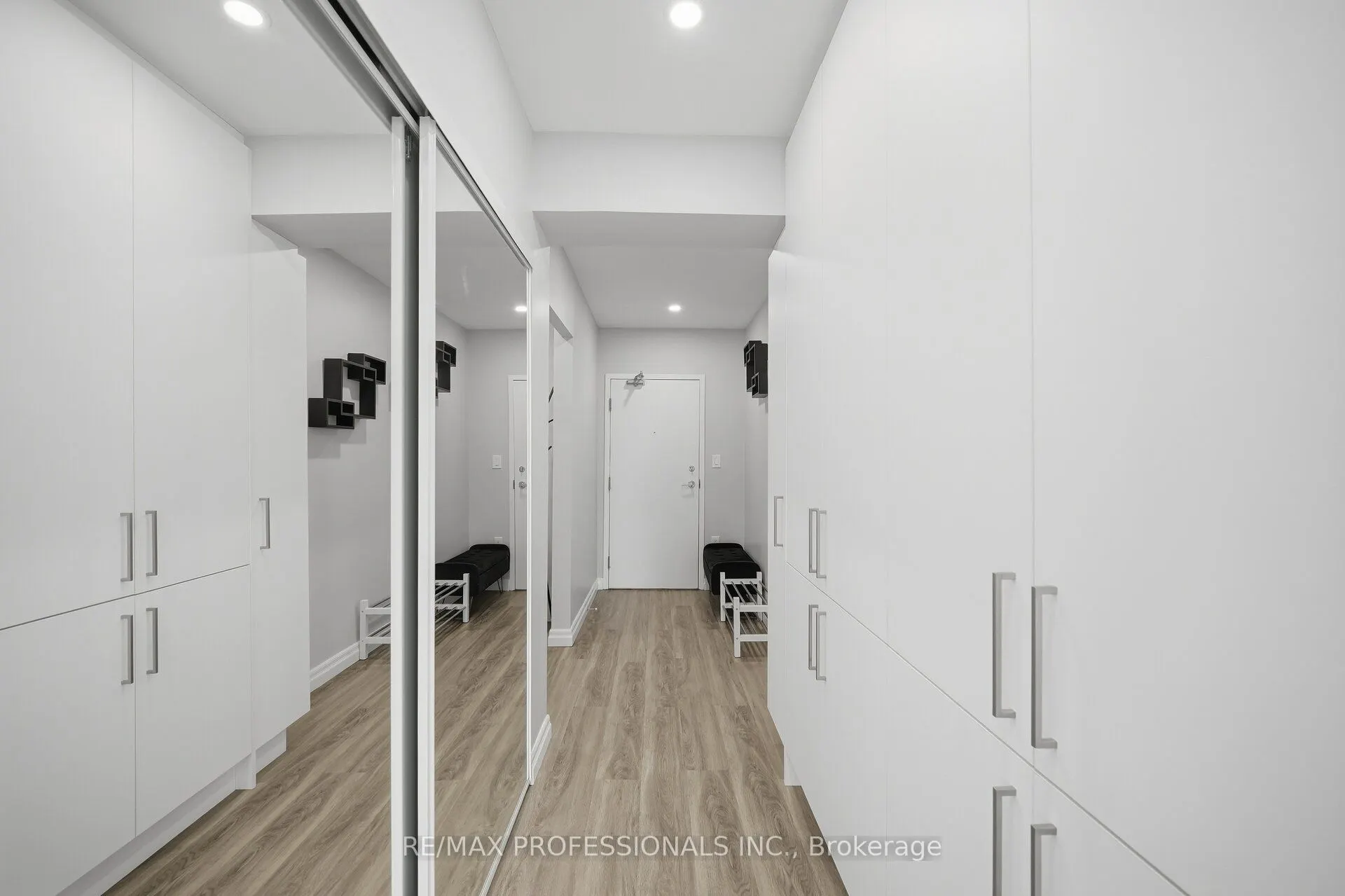 3 Navy Wharf Court #2603