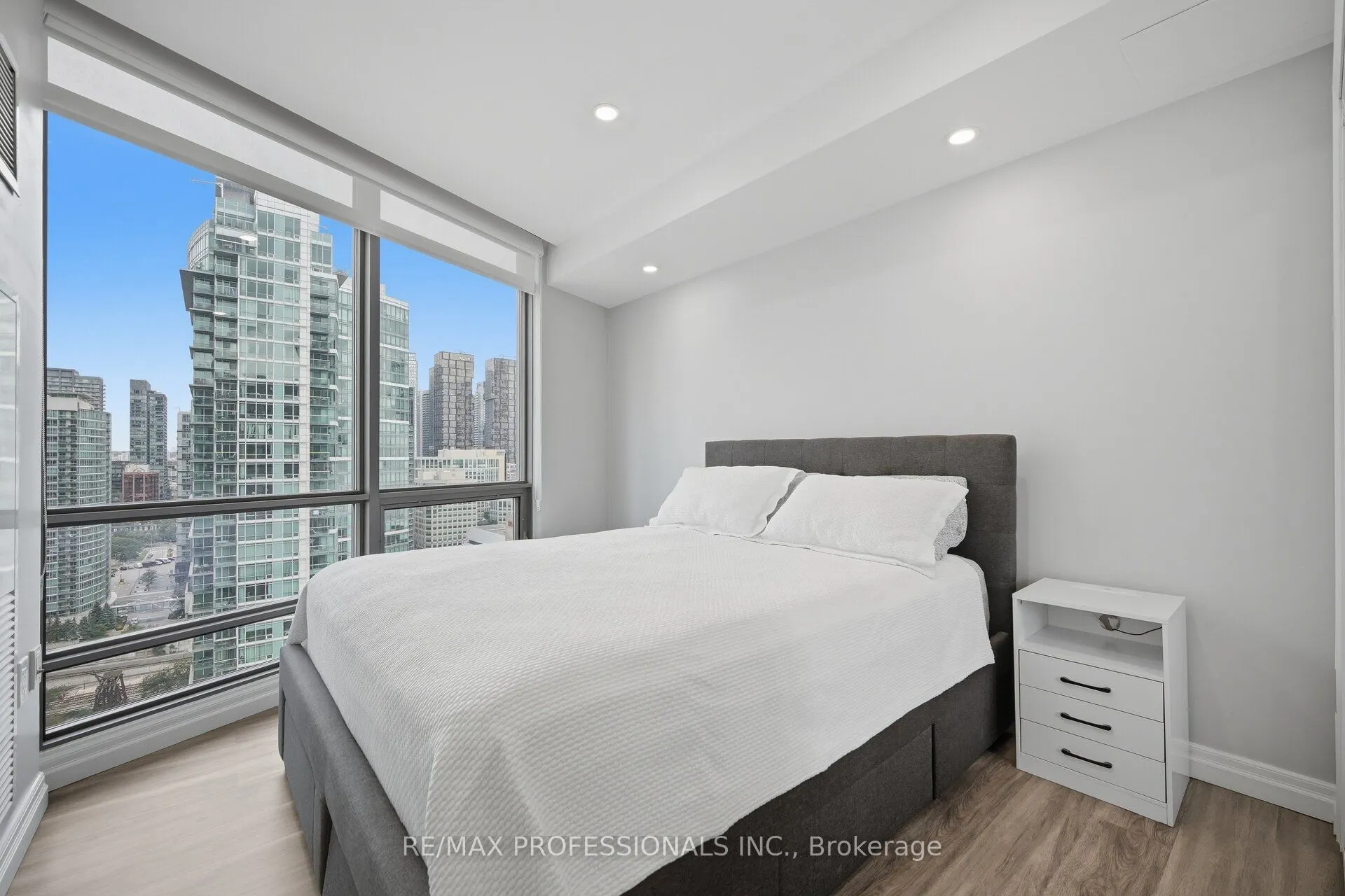 3 Navy Wharf Court #2603