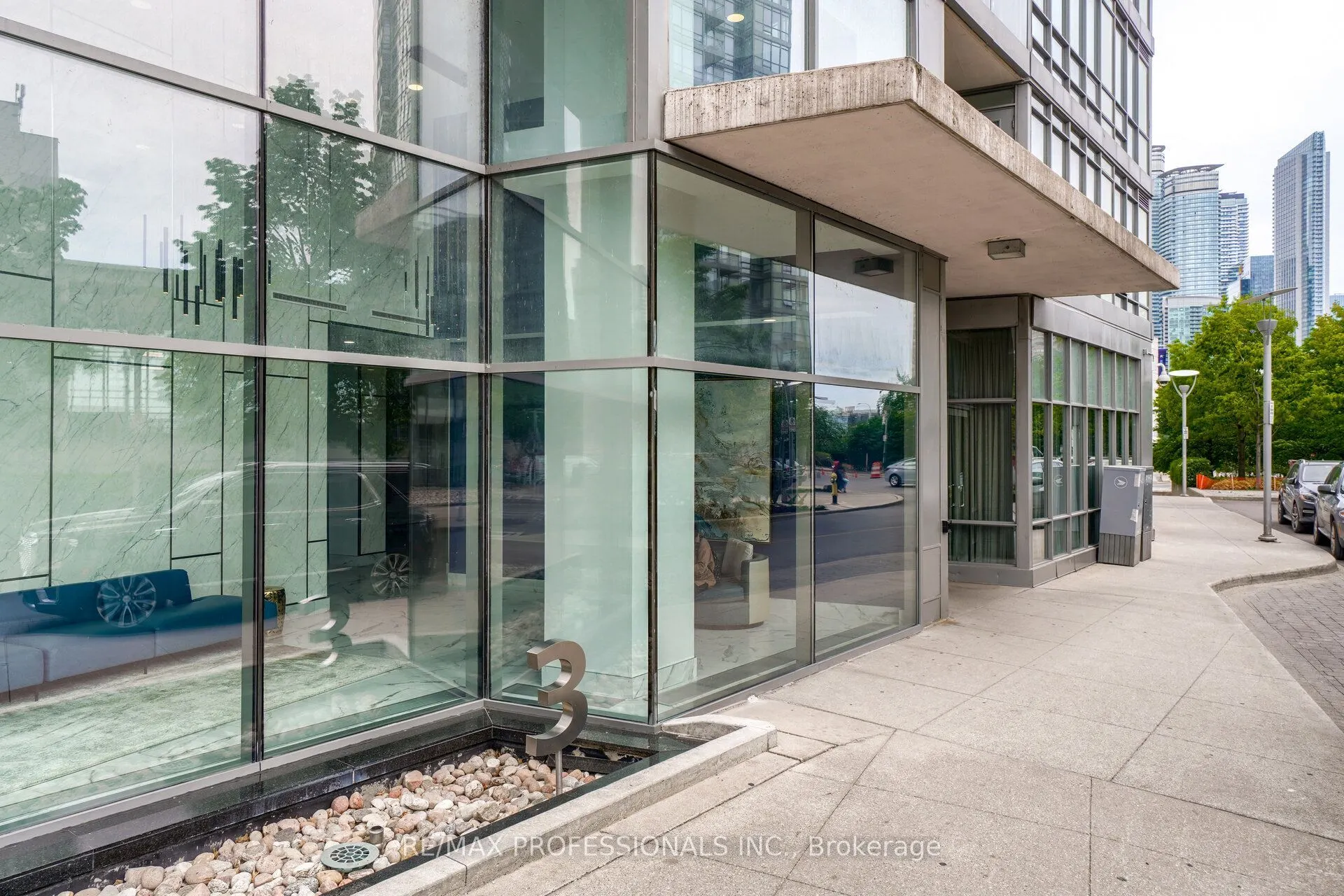 3 Navy Wharf Court #2603