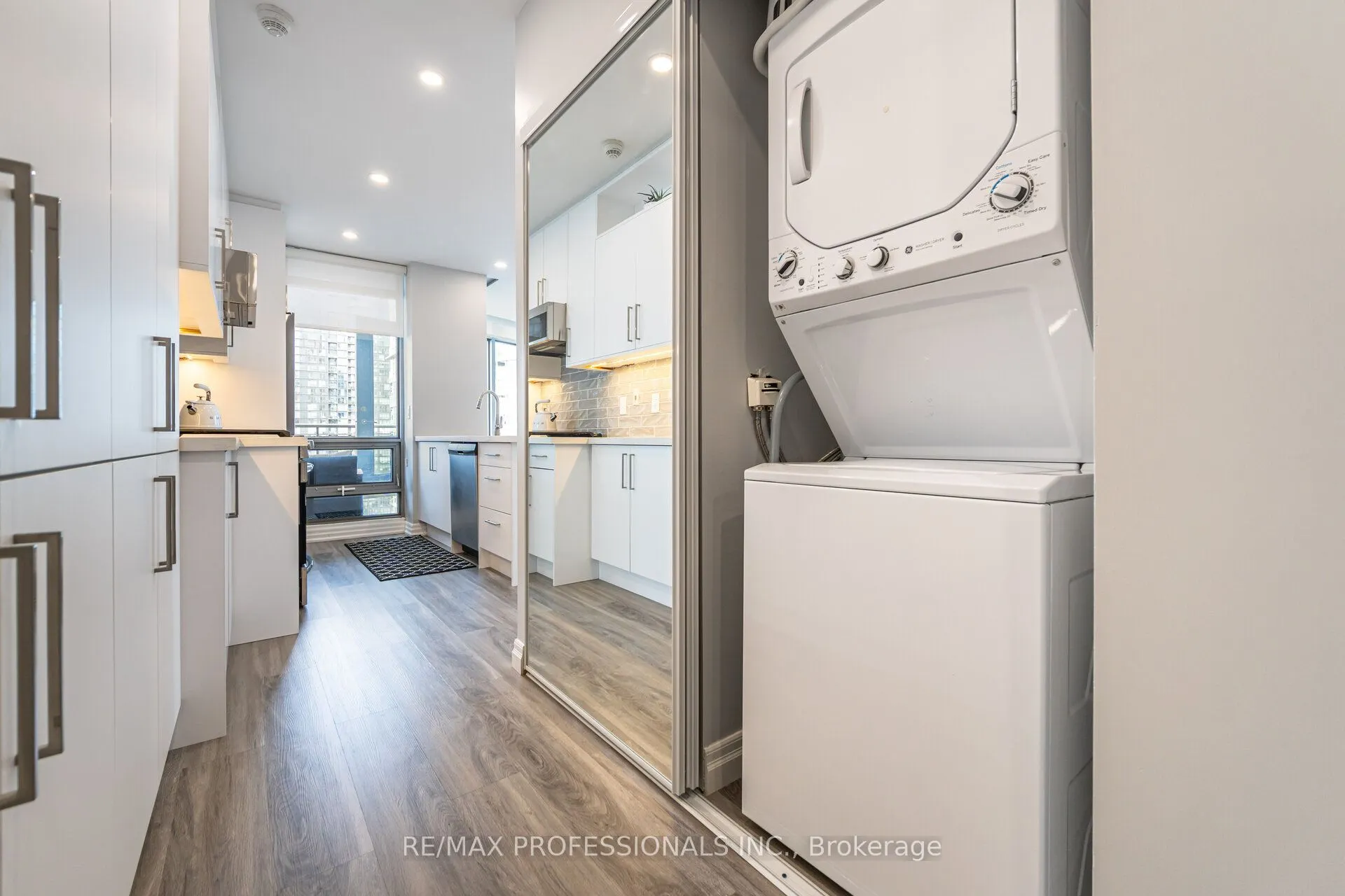 3 Navy Wharf Court #2603