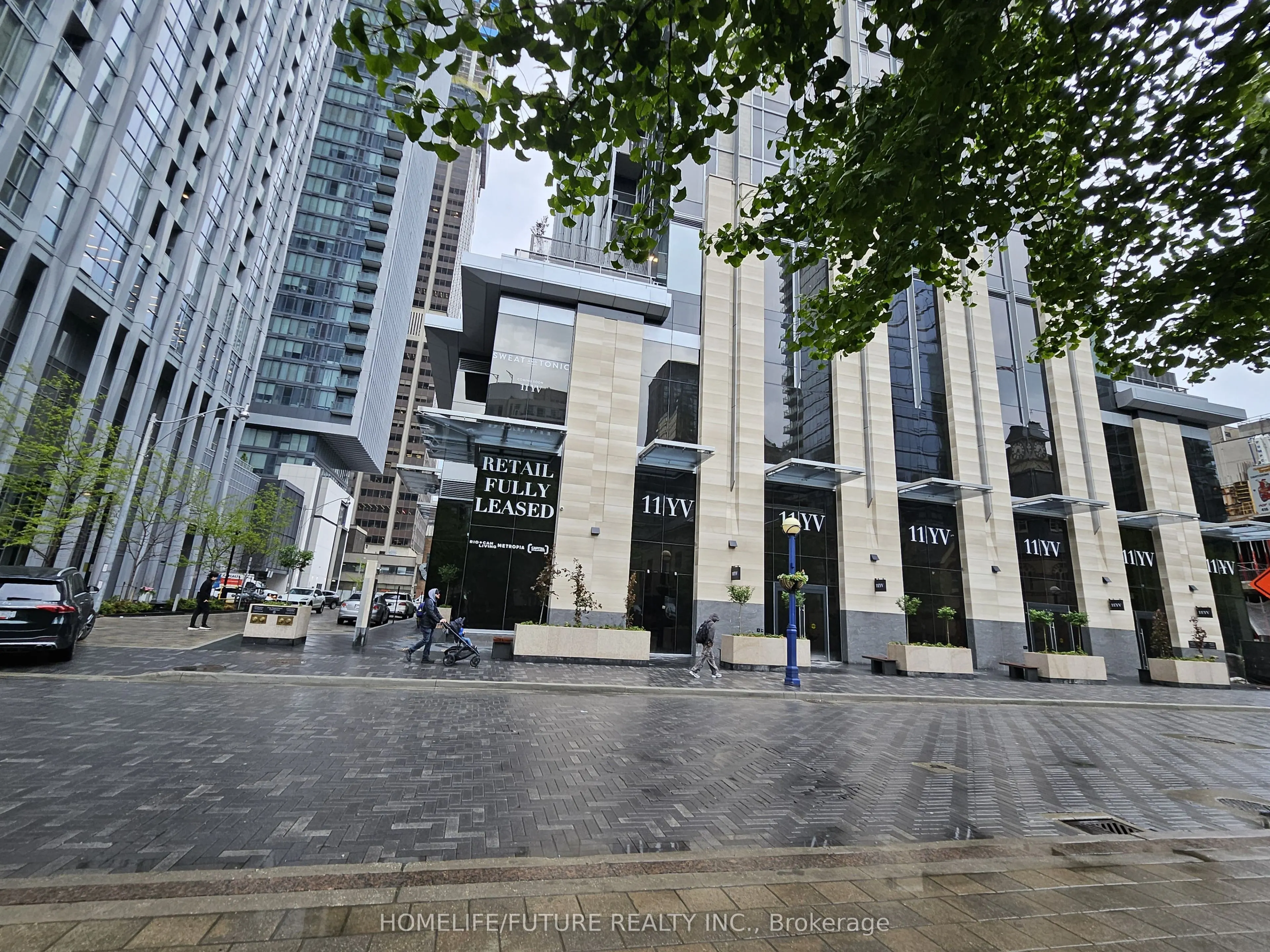 11 Yorkville Avenue #6105