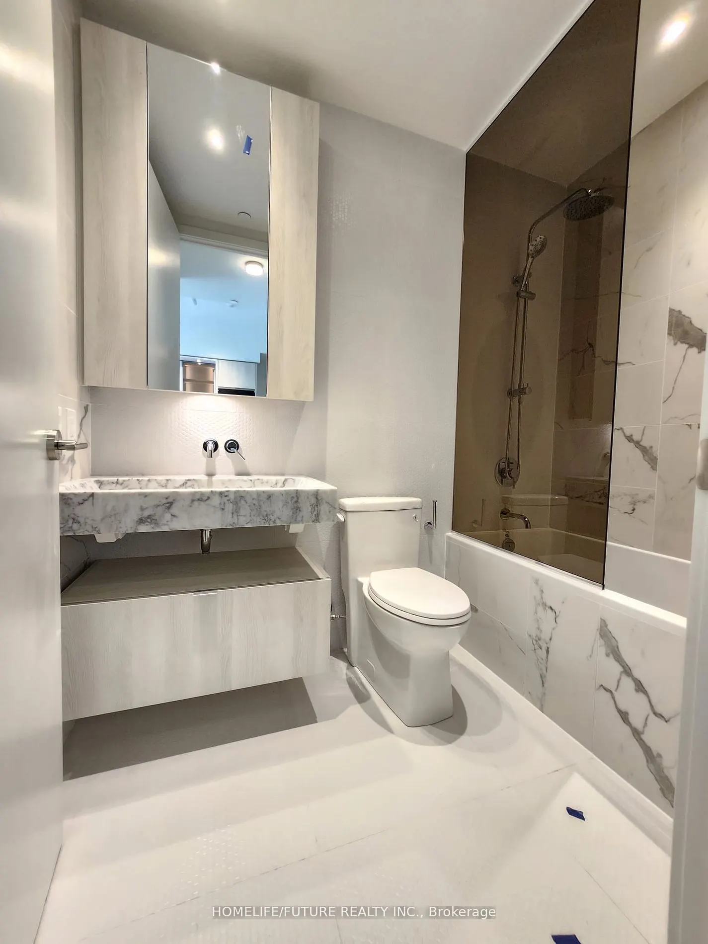 11 Yorkville Avenue #6105