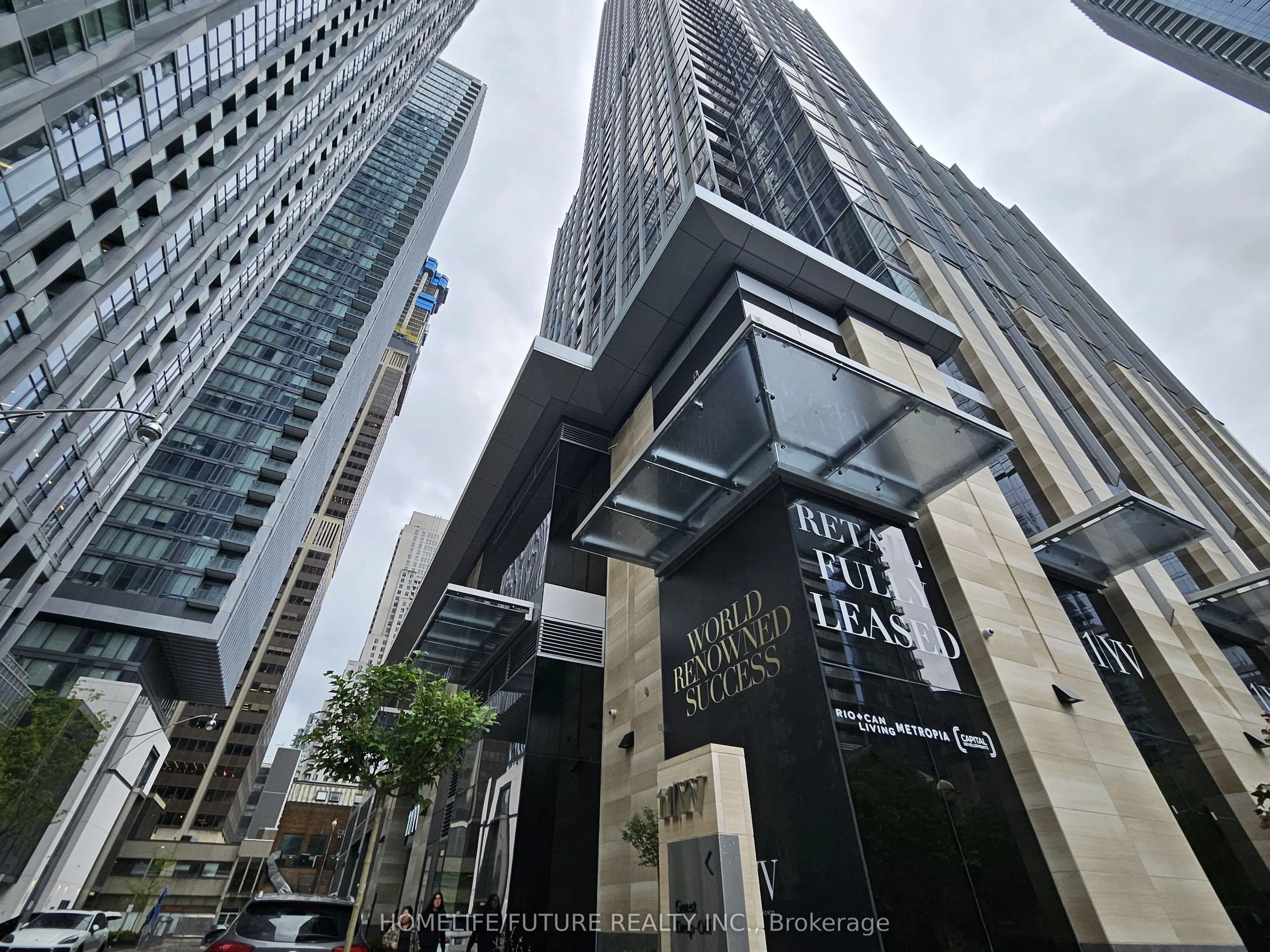 11 Yorkville Avenue #6105