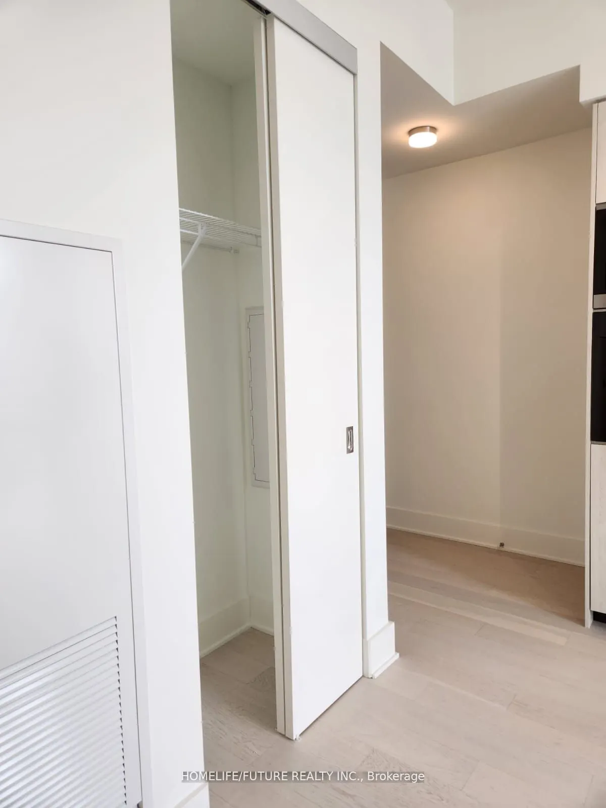 11 Yorkville Avenue #6105