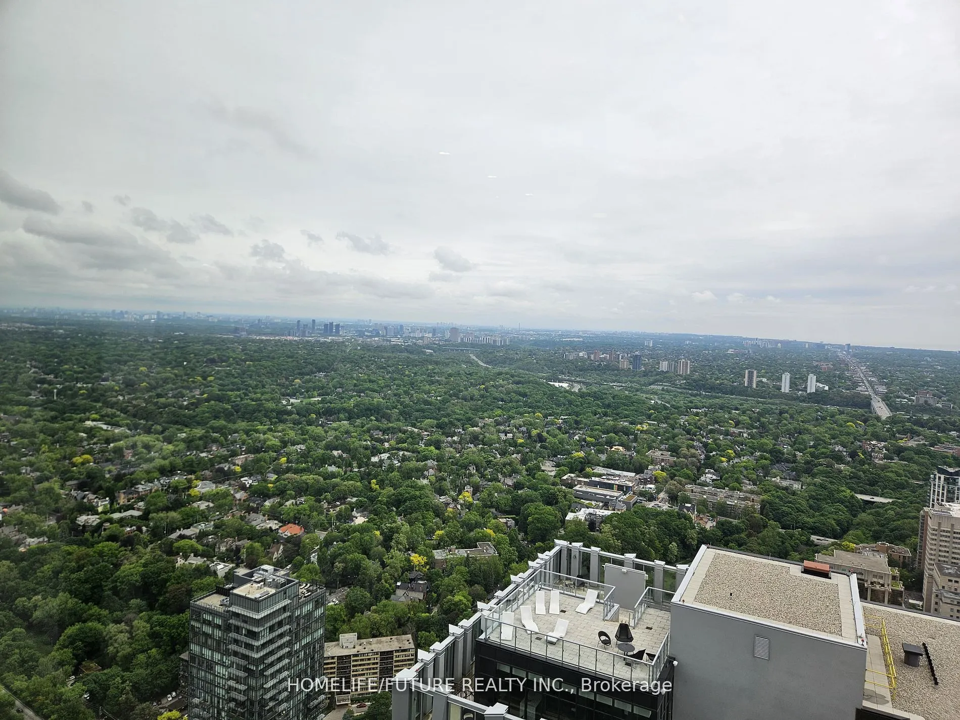 11 Yorkville Avenue #6105
