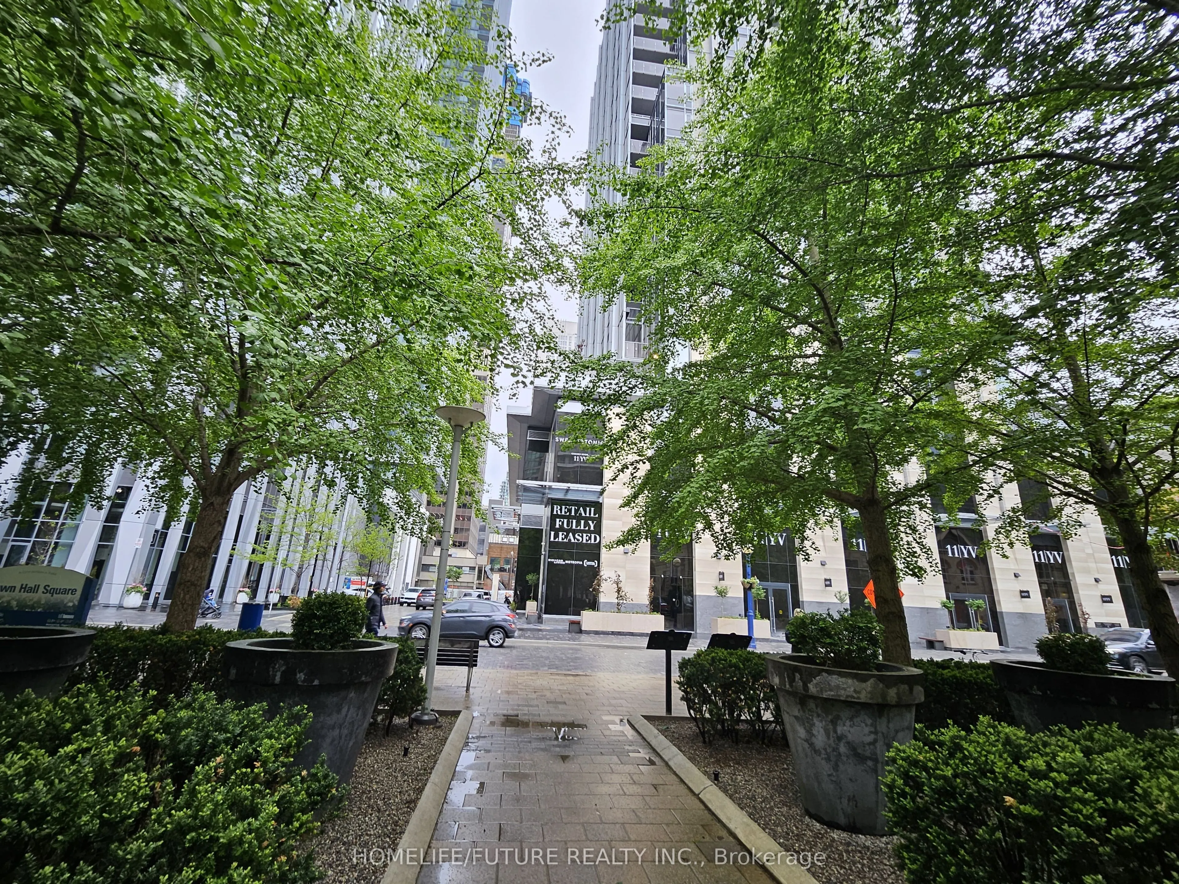 11 Yorkville Avenue #6105
