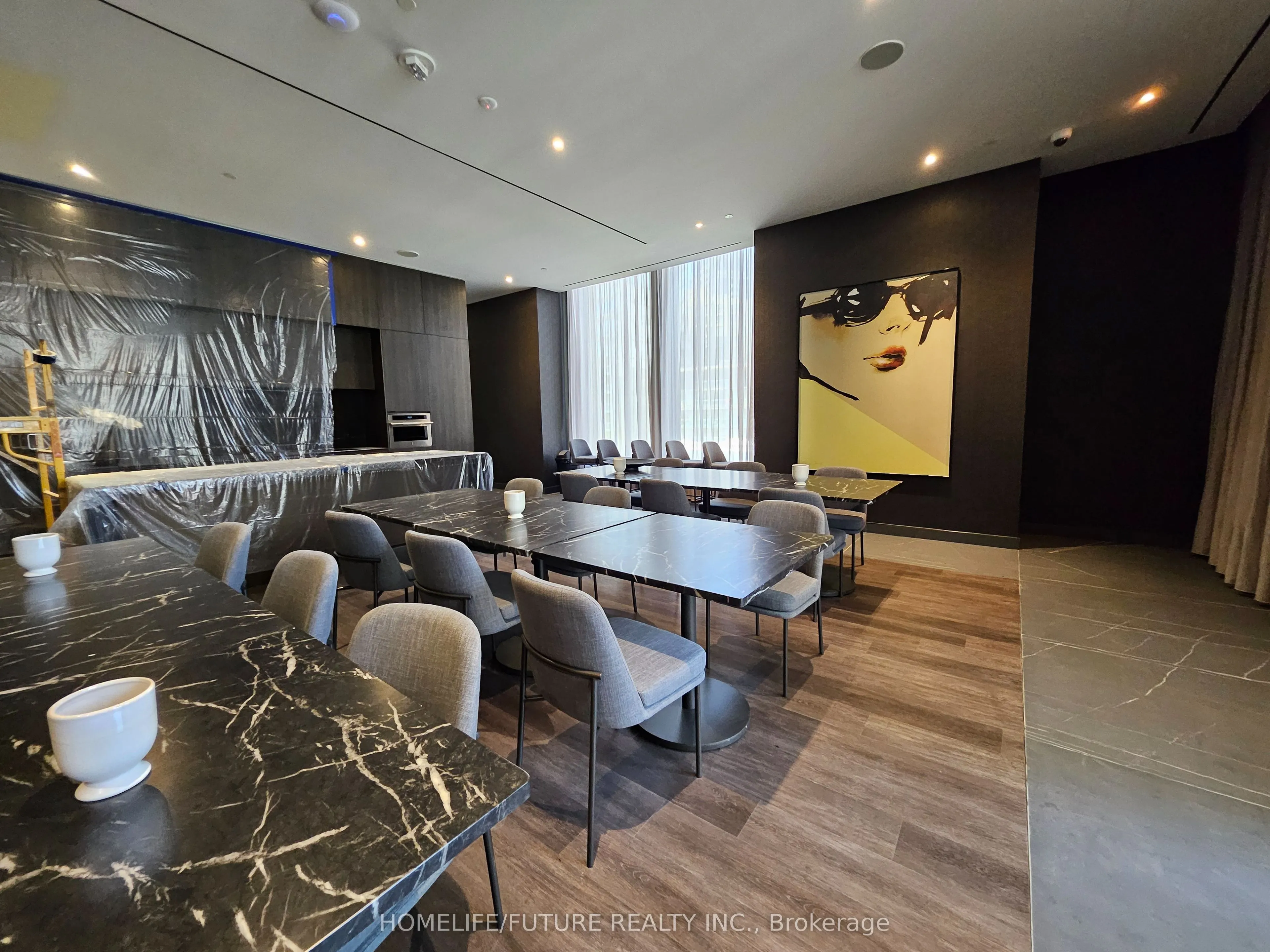 11 Yorkville Avenue #6105