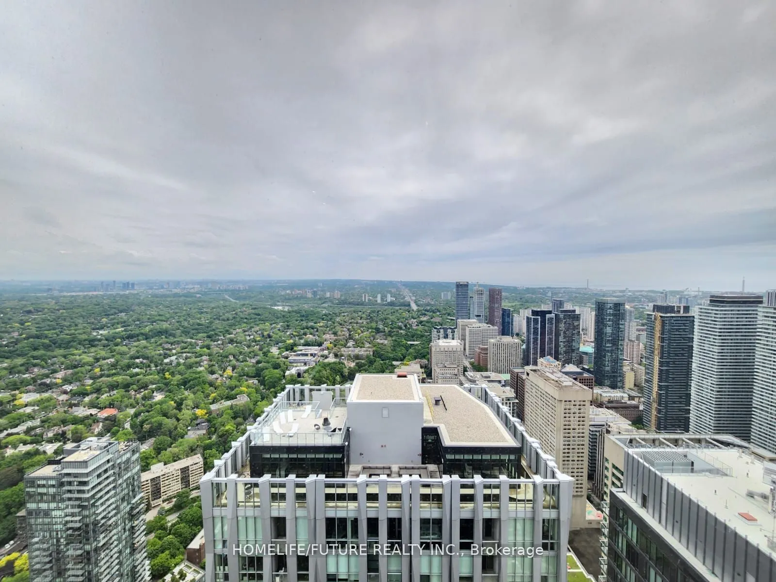 11 Yorkville Avenue #6105