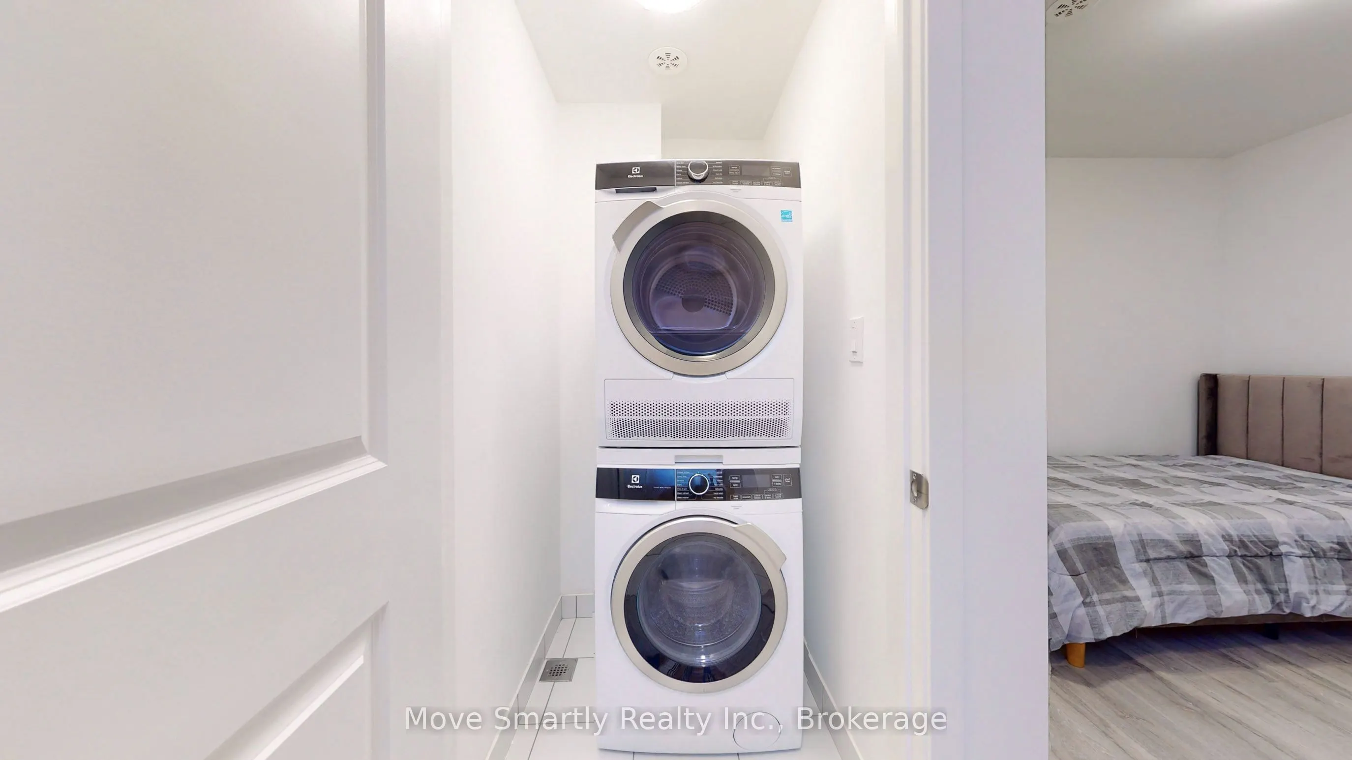 10 Marquette Avenue #8