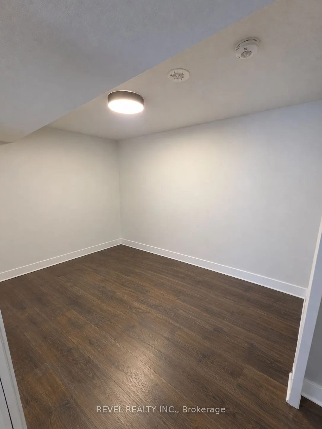 30 Tretti Way #633