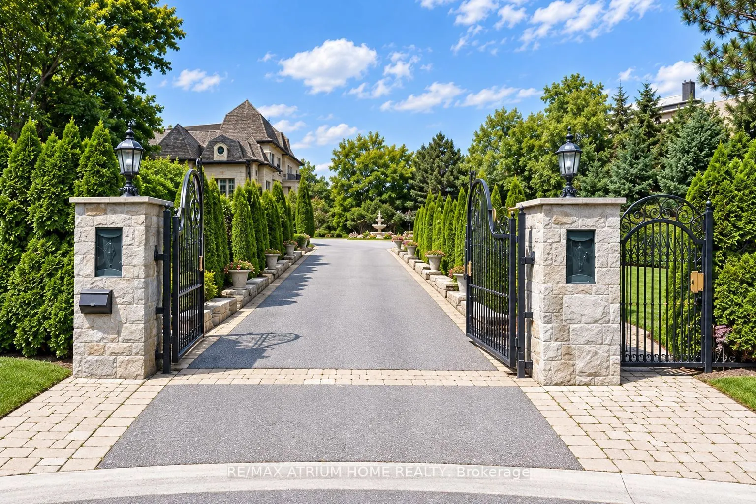 9 Legacy Court