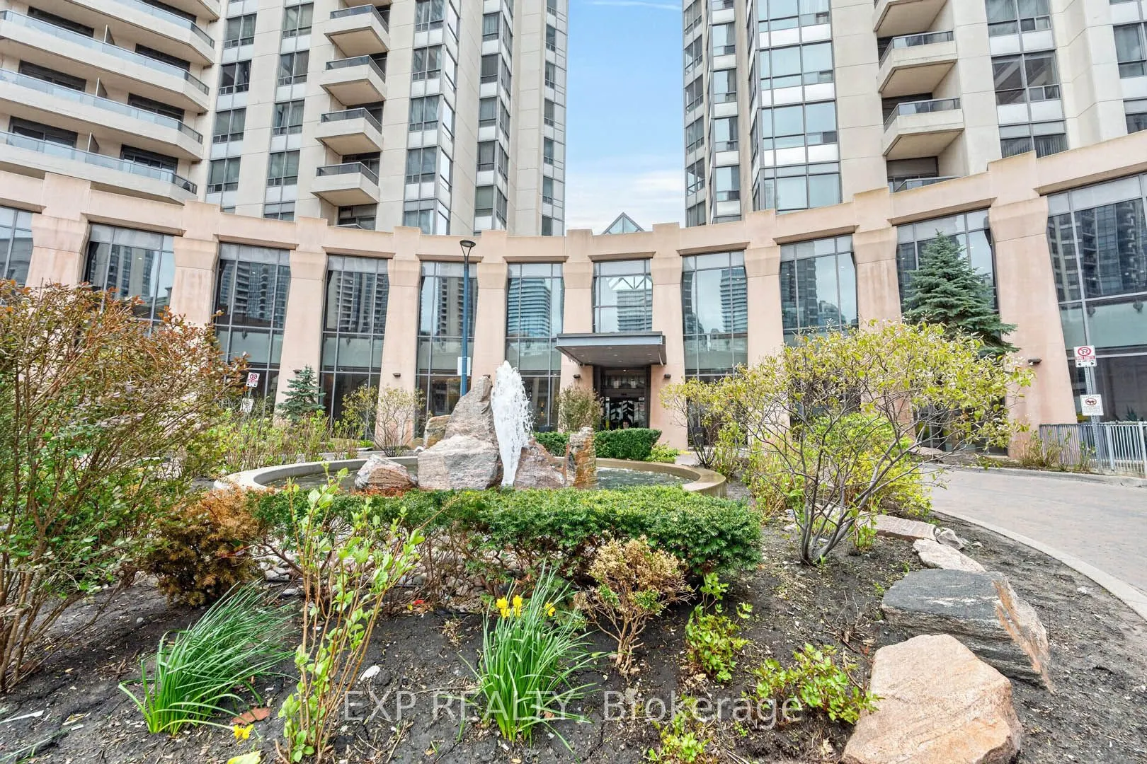 5 Northtown Way #1109