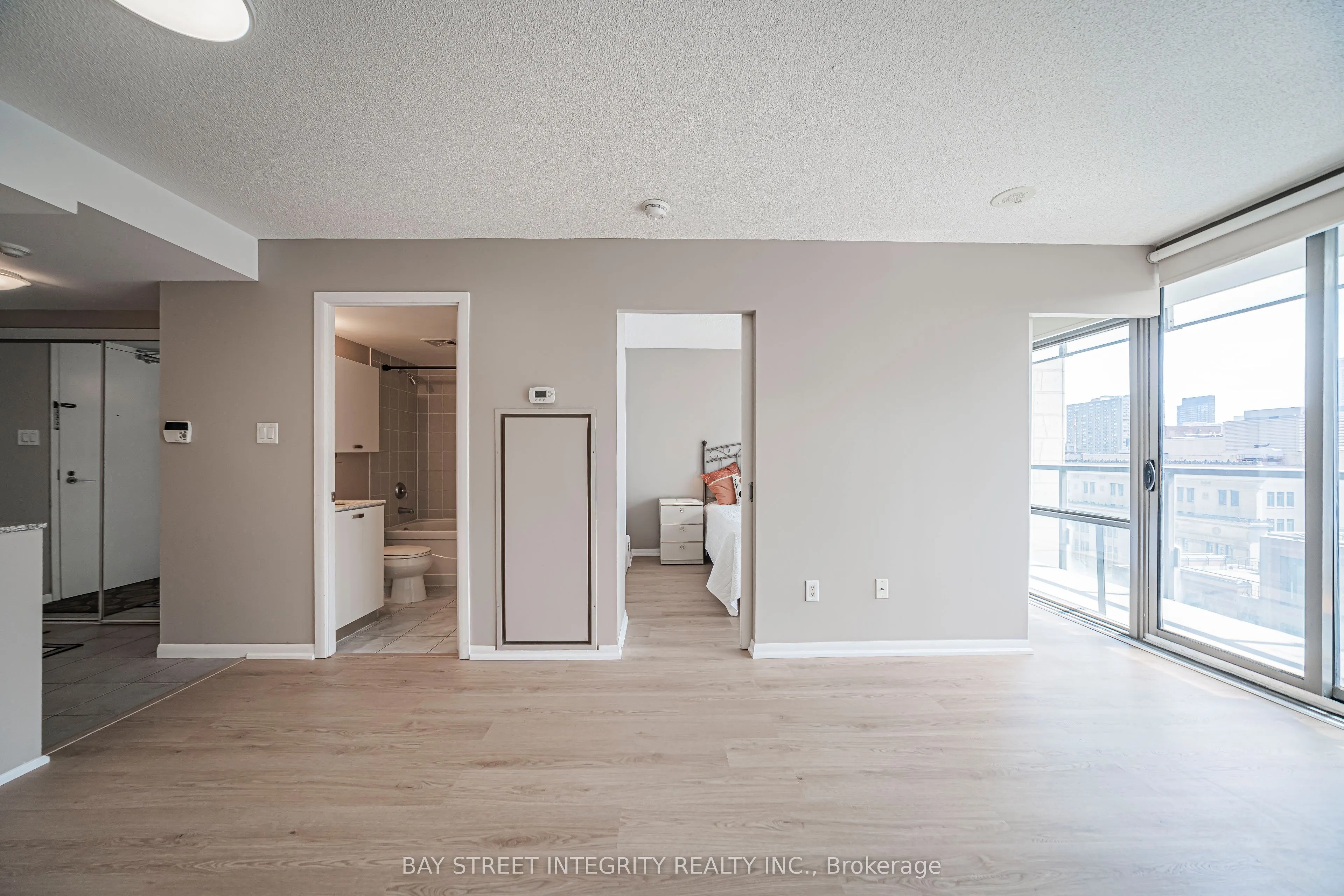 38 Grenville Street #1406