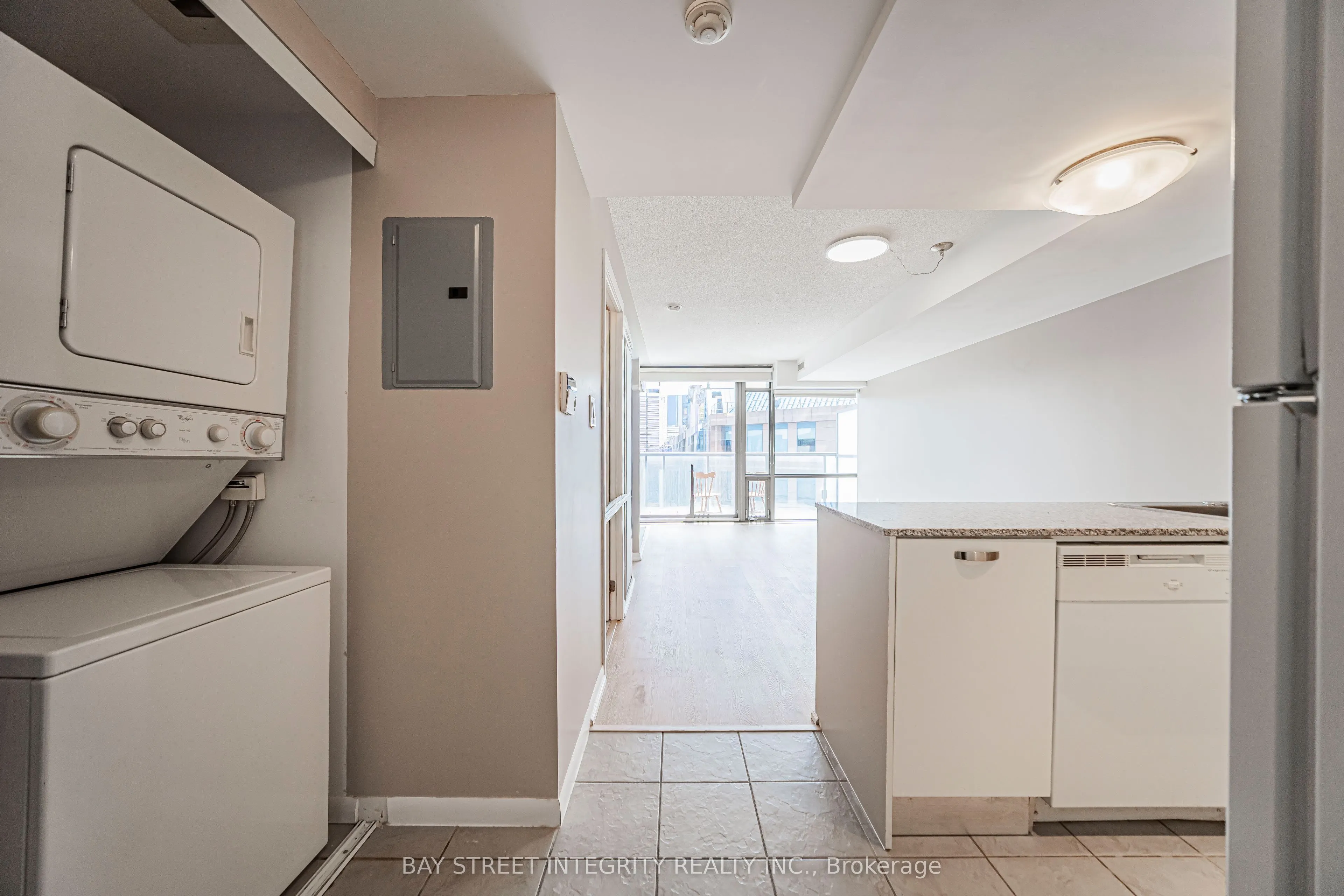 38 Grenville Street #1406