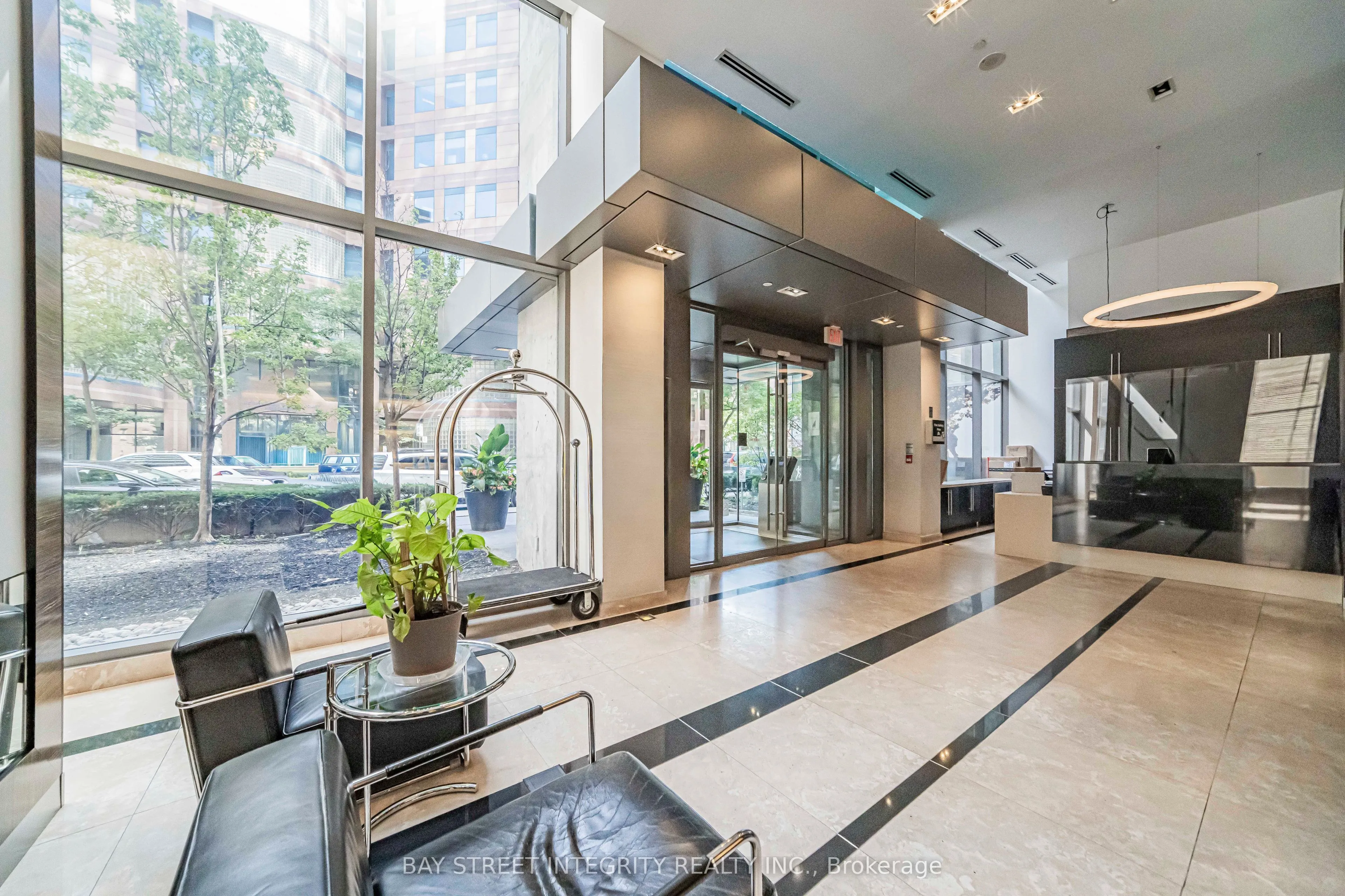 38 Grenville Street #1406