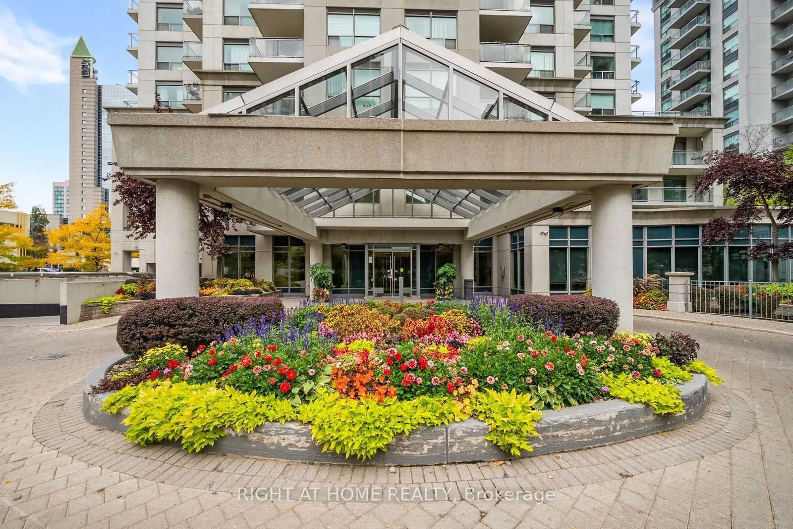 21 Hillcrest Avenue #901