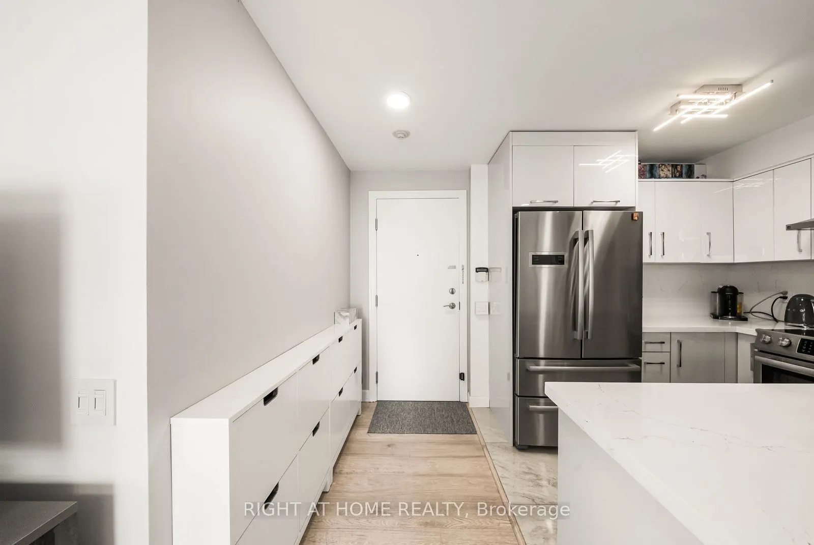 21 Hillcrest Avenue #901