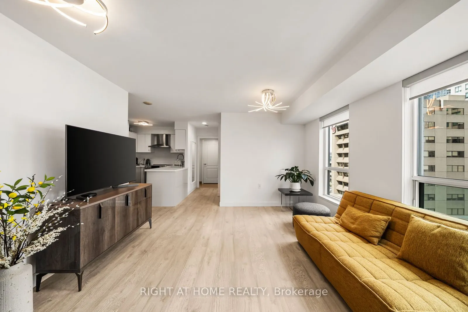 21 Hillcrest Avenue #901