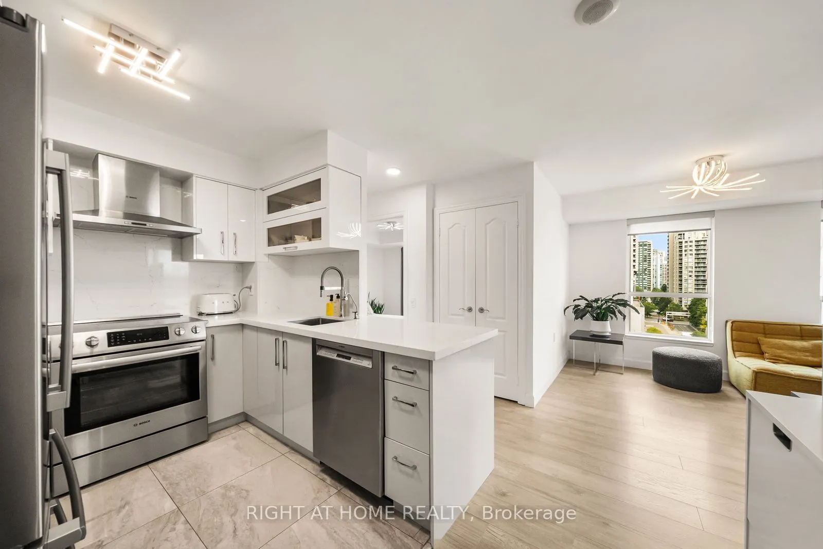 21 Hillcrest Avenue #901