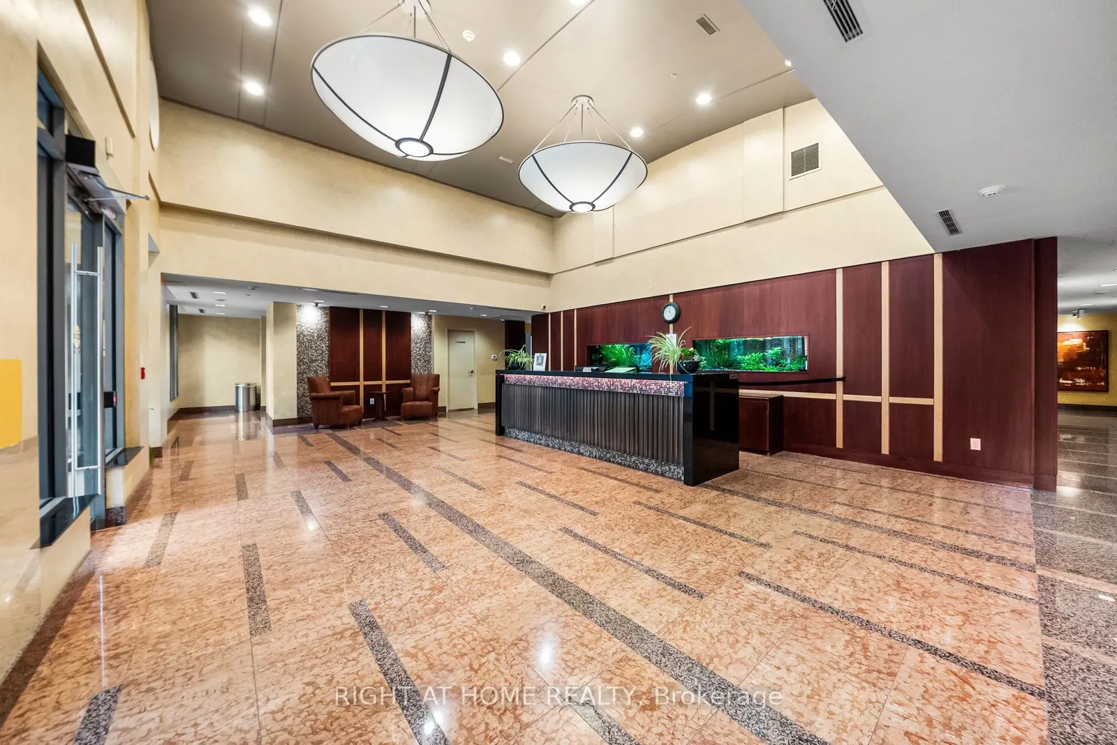 21 Hillcrest Avenue #901