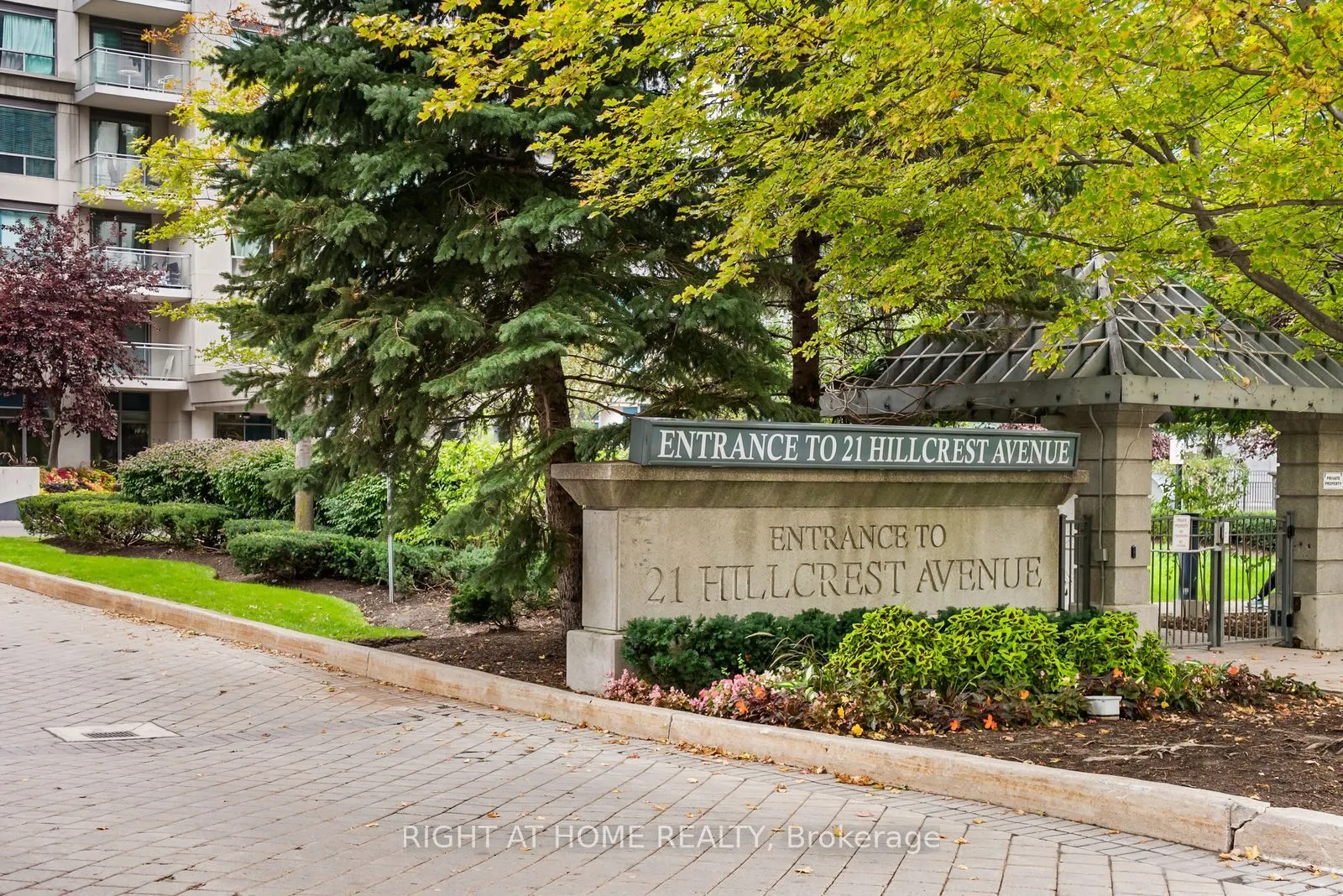 21 Hillcrest Avenue #901