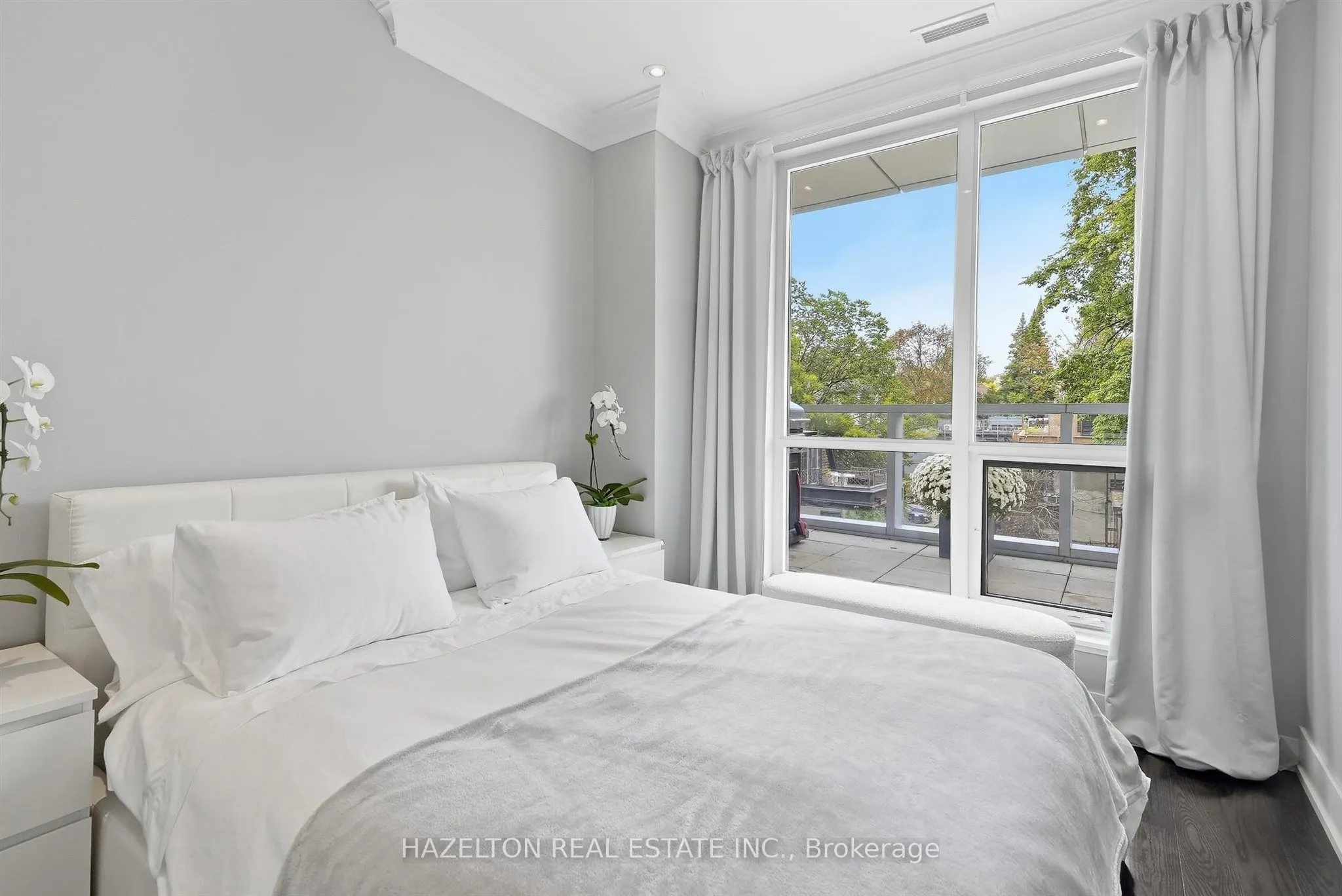170 Avenue Road #206