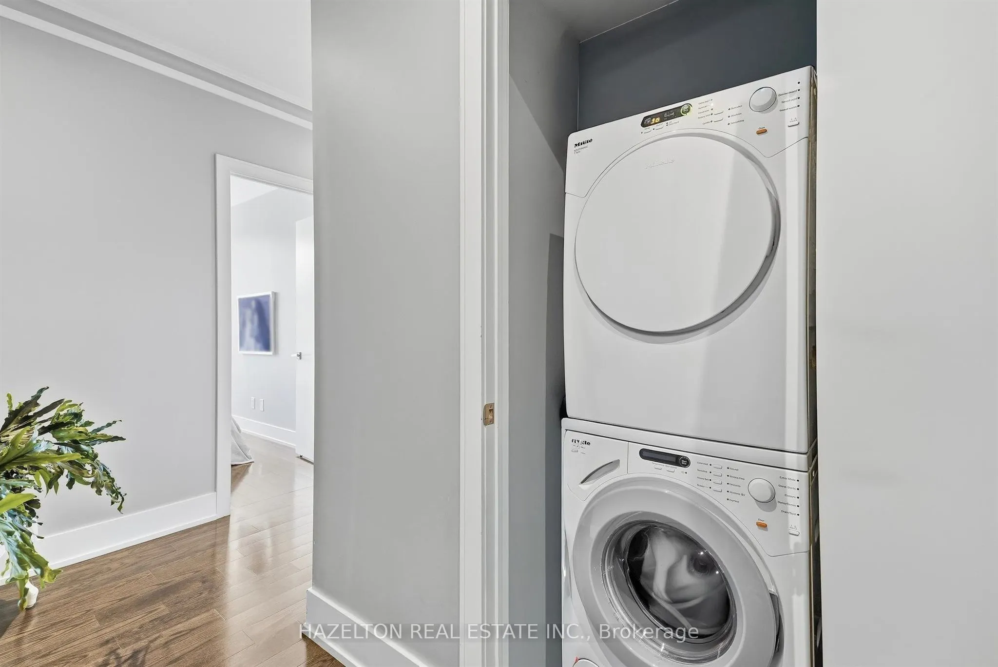 170 Avenue Road #206