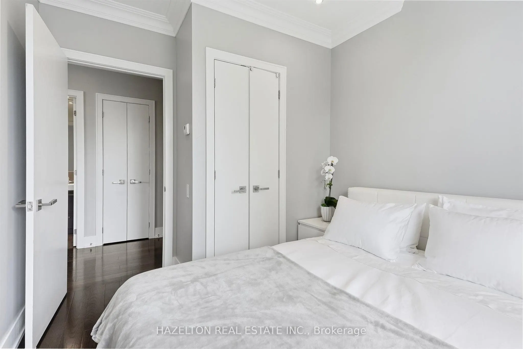 170 Avenue Road #206