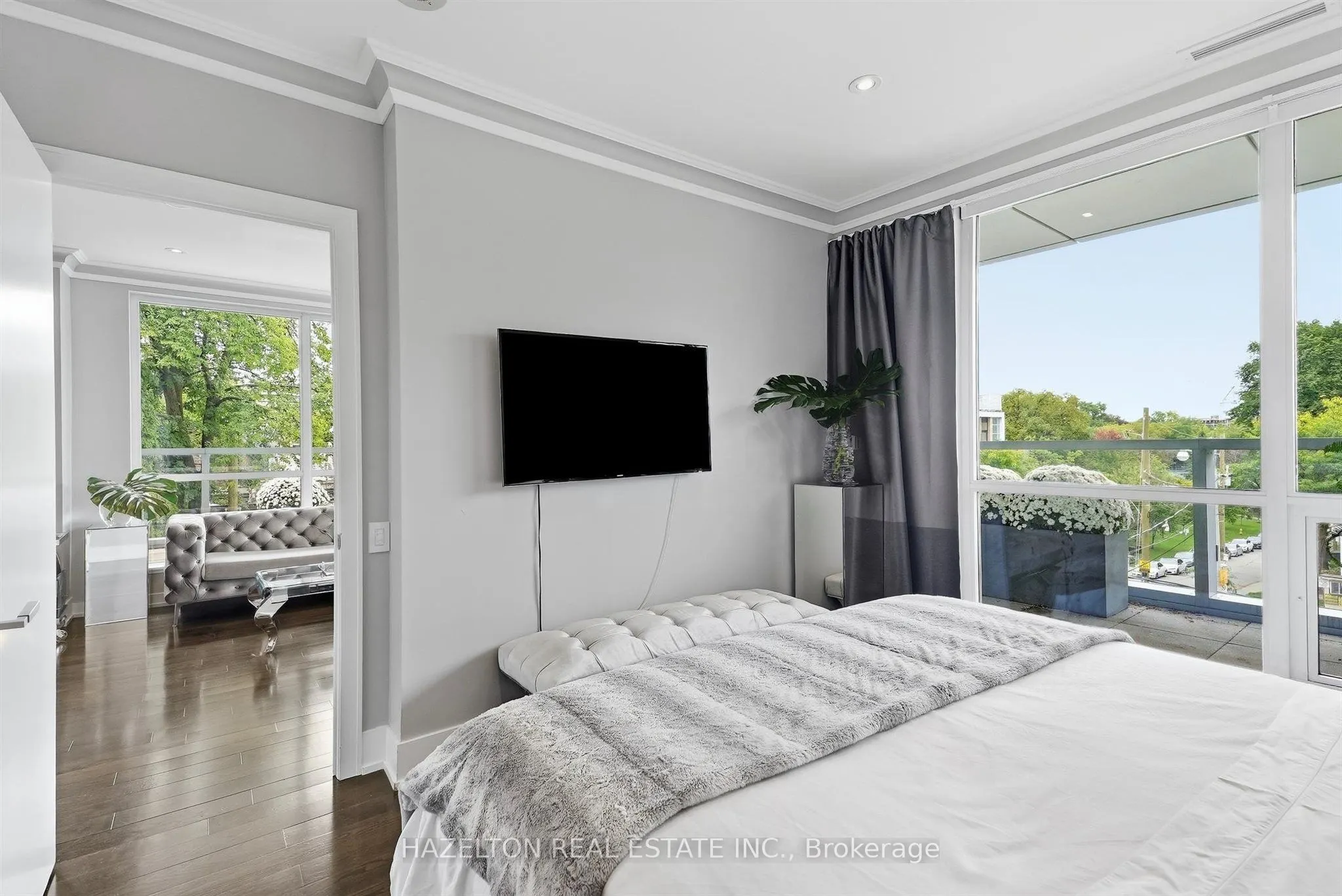 170 Avenue Road #206