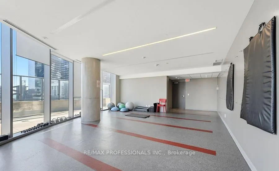 3 Market Street #422