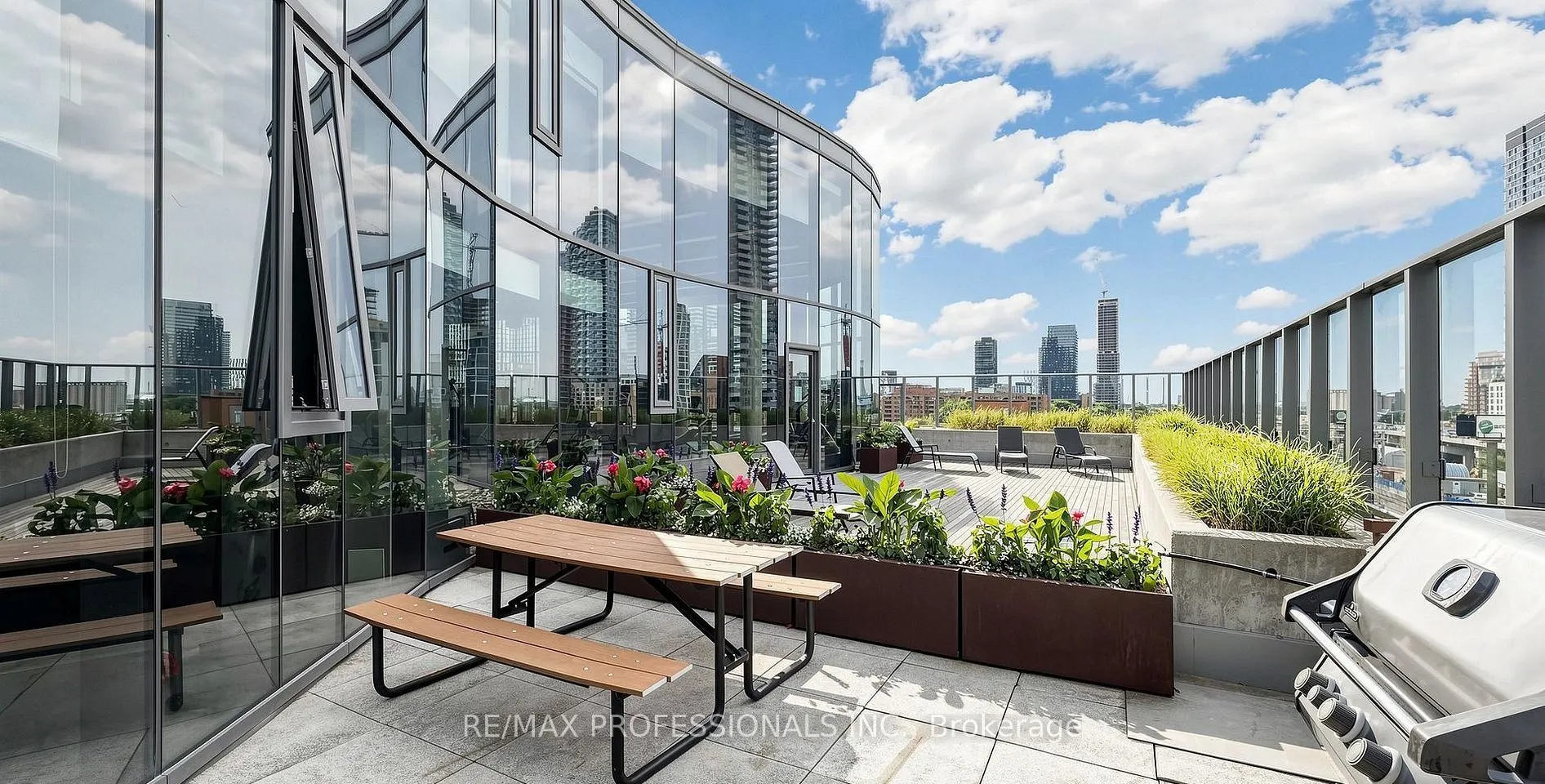 3 Market Street #422