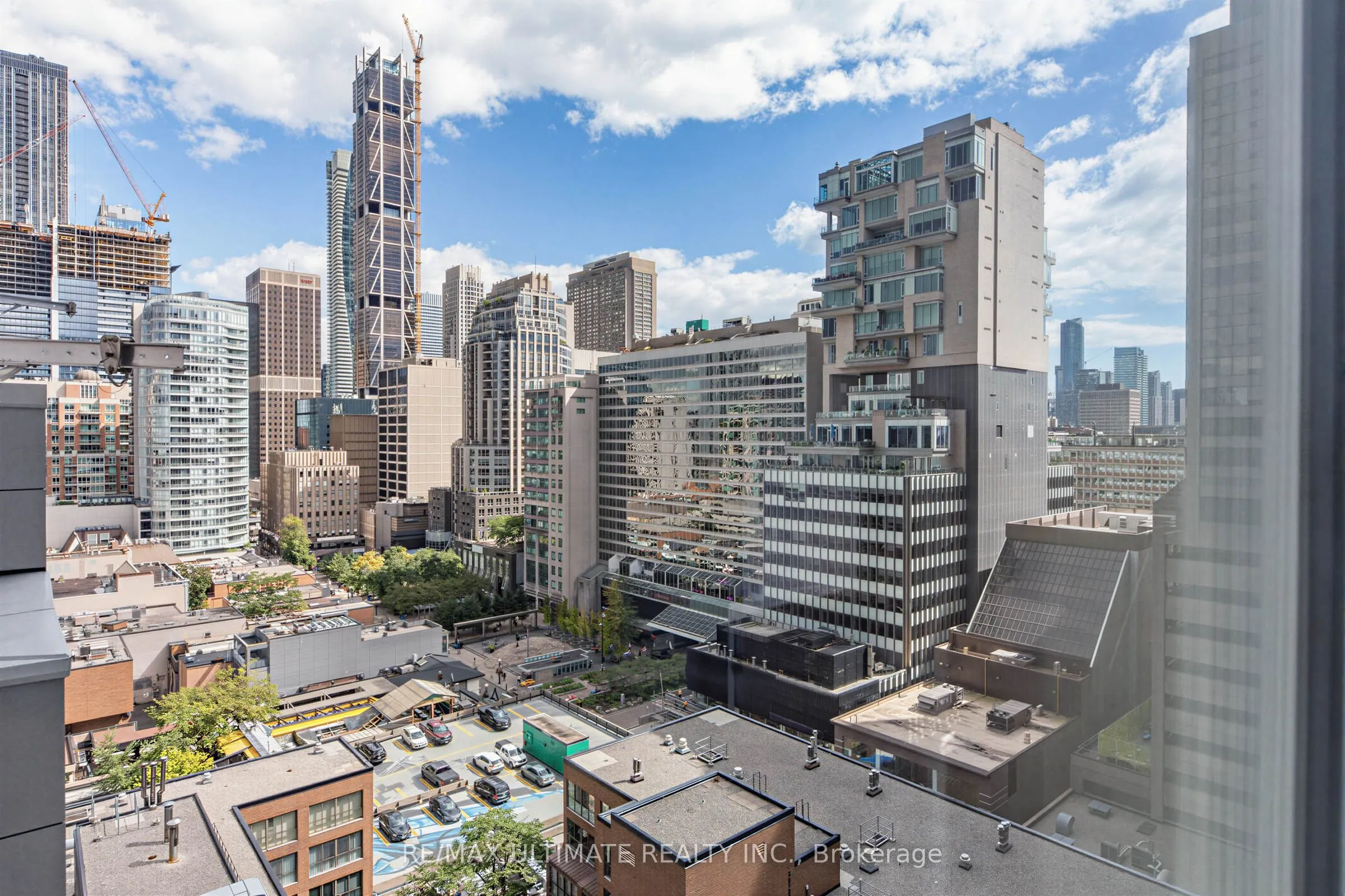 155 Yorkville Avenue #1607