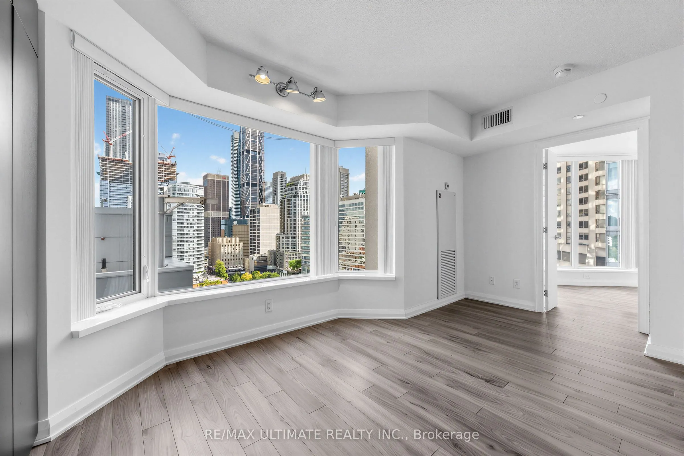 155 Yorkville Avenue #1607