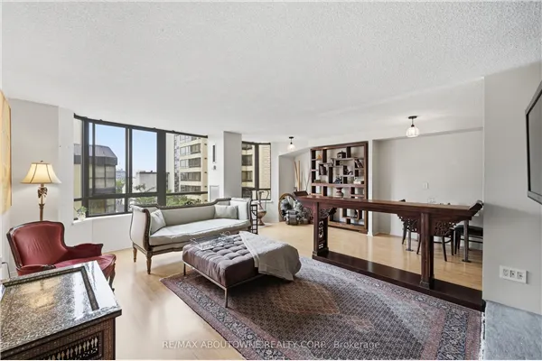 280 Simcoe Street #1003