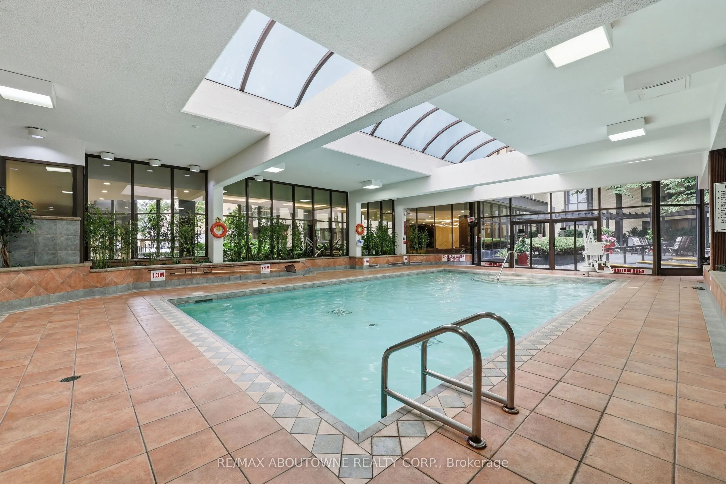 280 Simcoe Street #1003