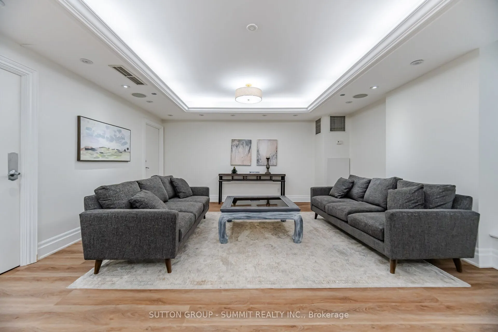 455 Rosewell Avenue #205
