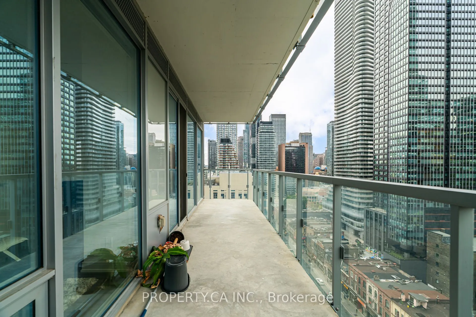 3 Gloucester Street #1709