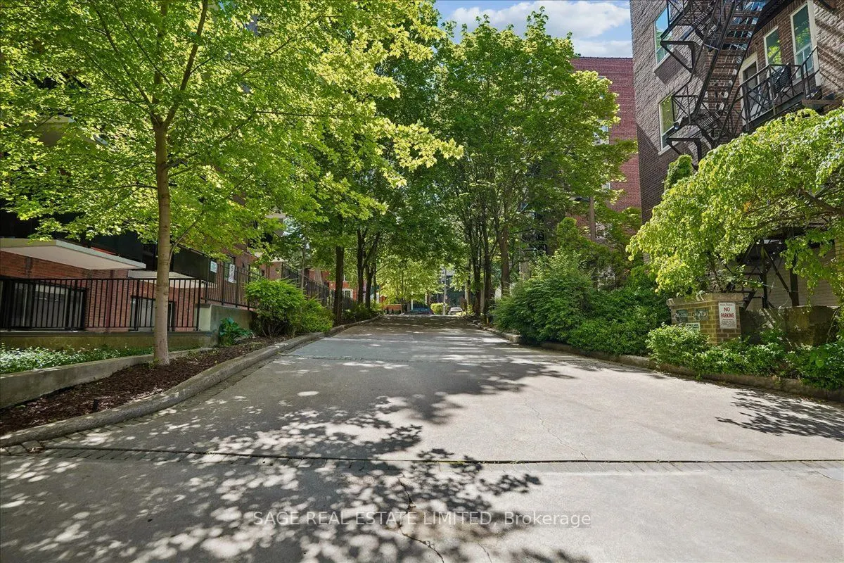 97 Lawton Boulevard #901