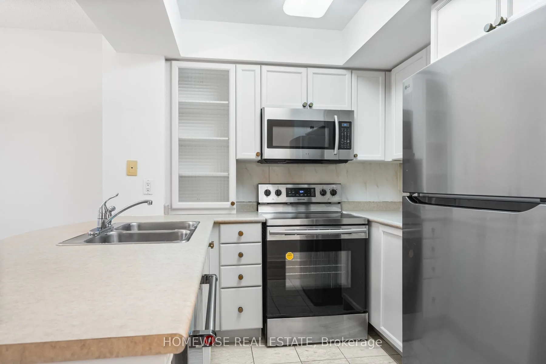 388 Bloor Street E #601