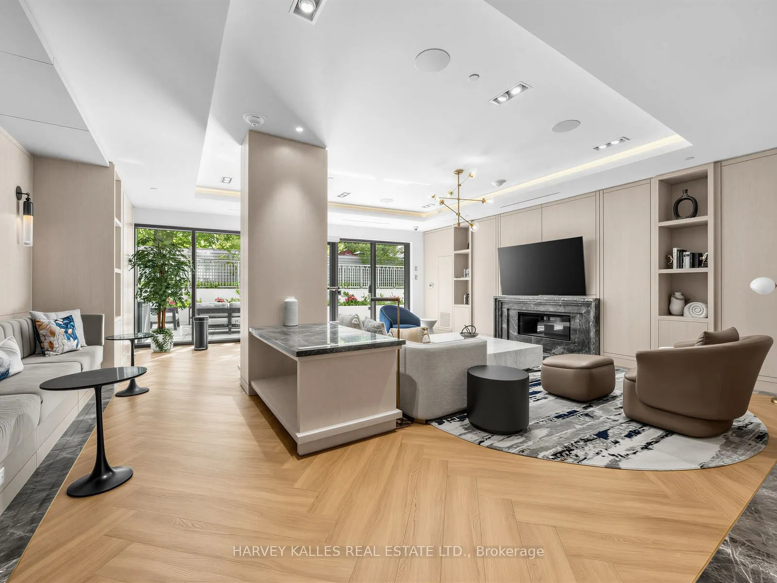 1 Strathgowan Avenue #605