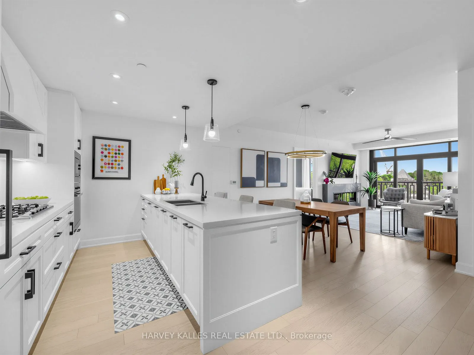 1 Strathgowan Avenue #605