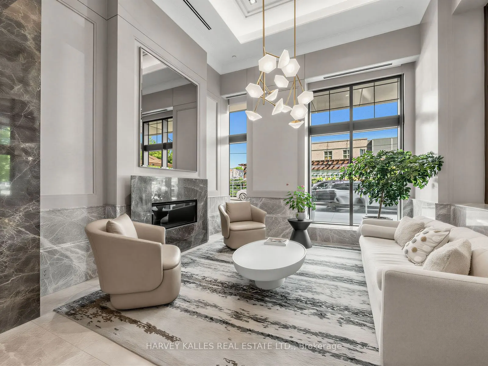1 Strathgowan Avenue #605
