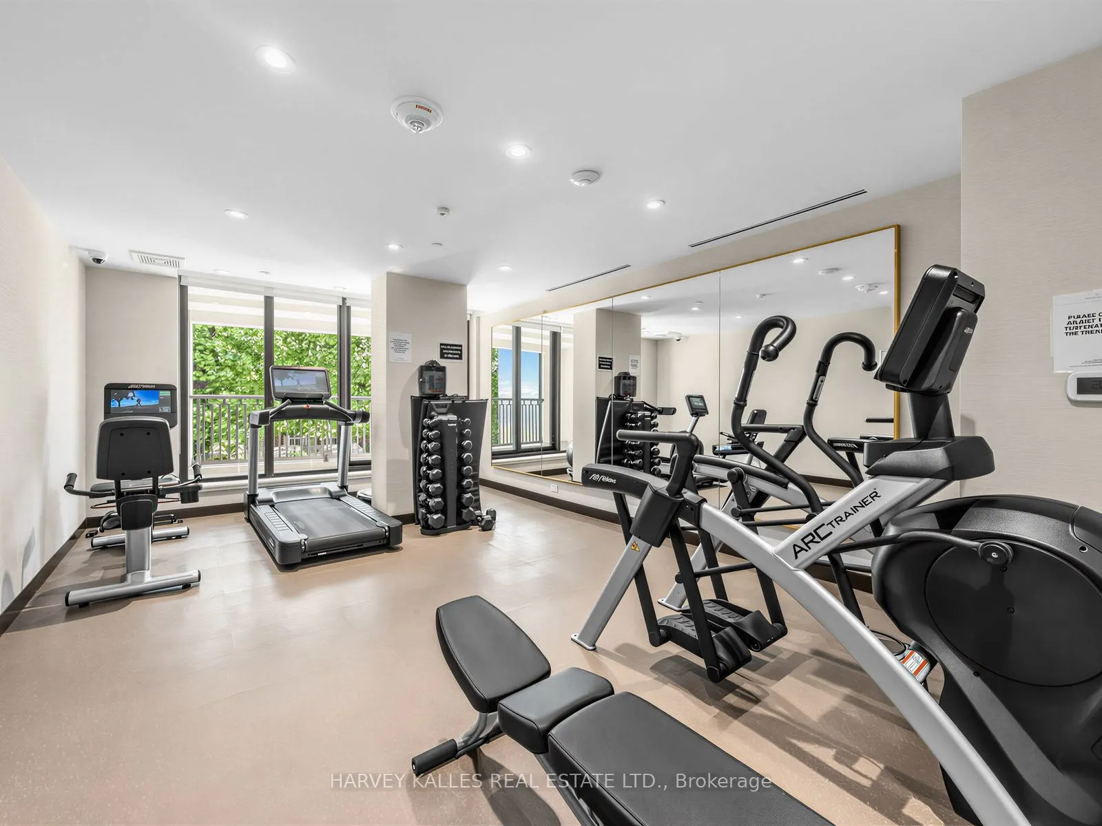 1 Strathgowan Avenue #605