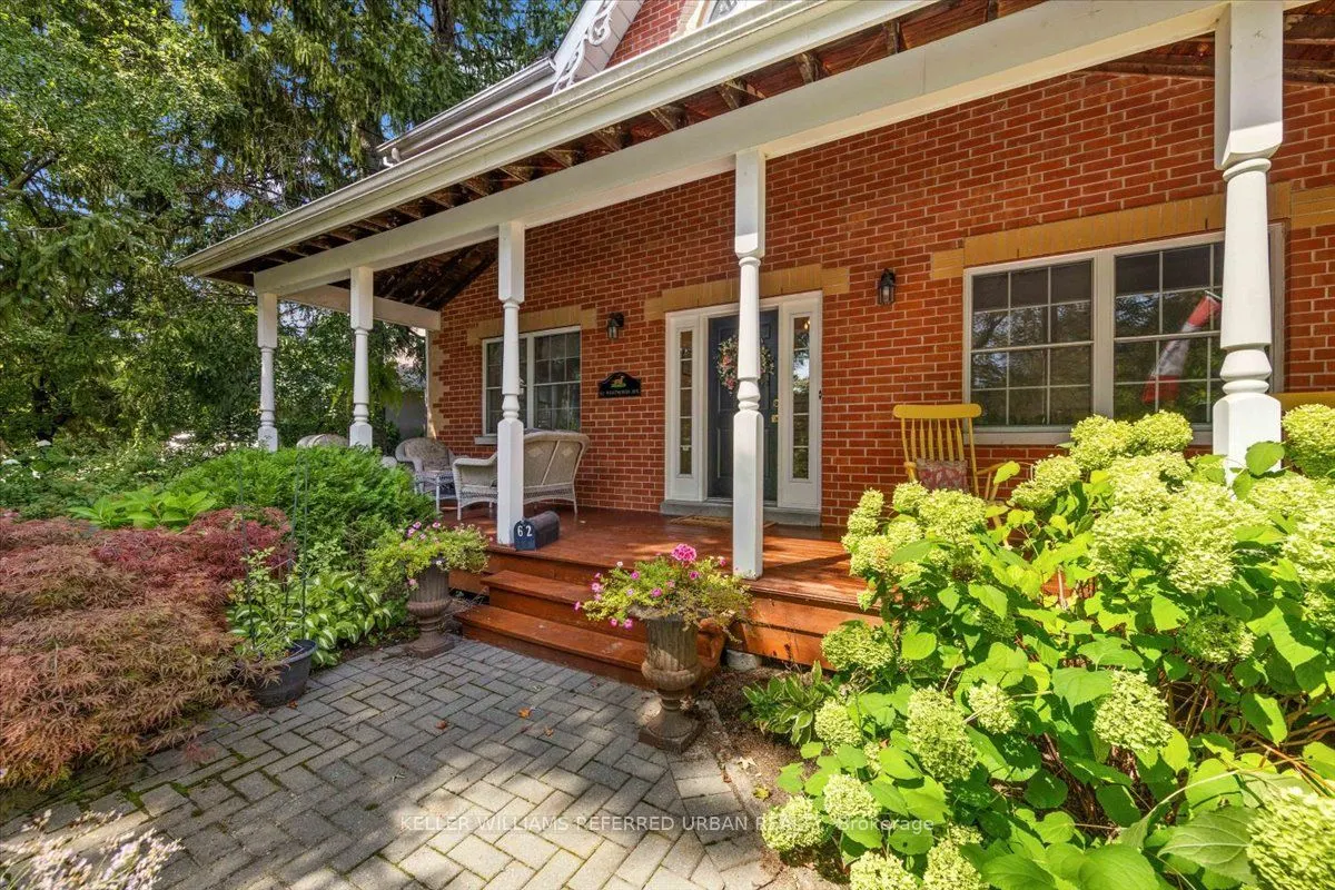 62 Wentworth Avenue